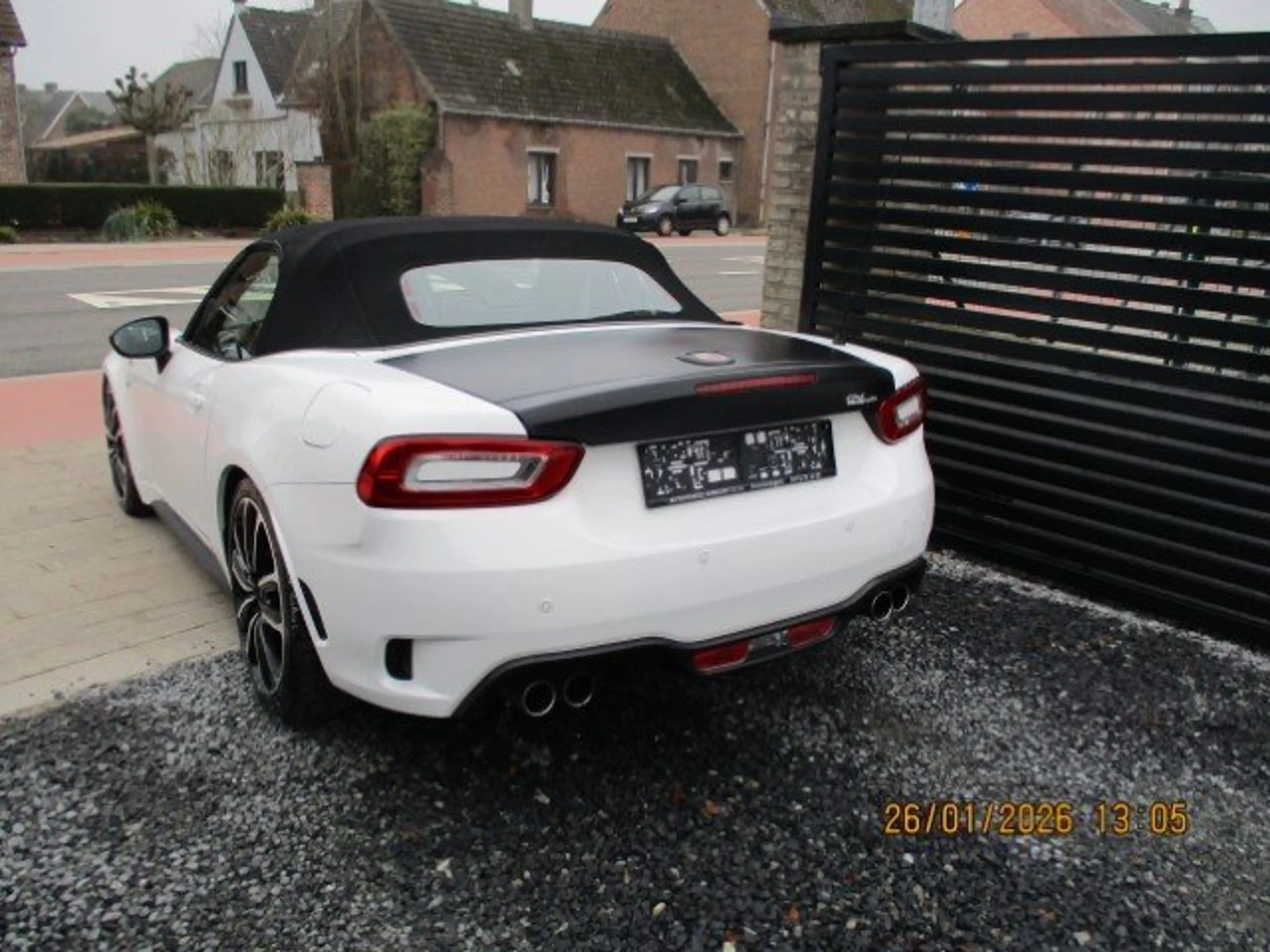 Abarth 124 Spider 1.4I TURBO 170PK FULL OPTION NAVI LEDER MONZA BOSE — photo 10