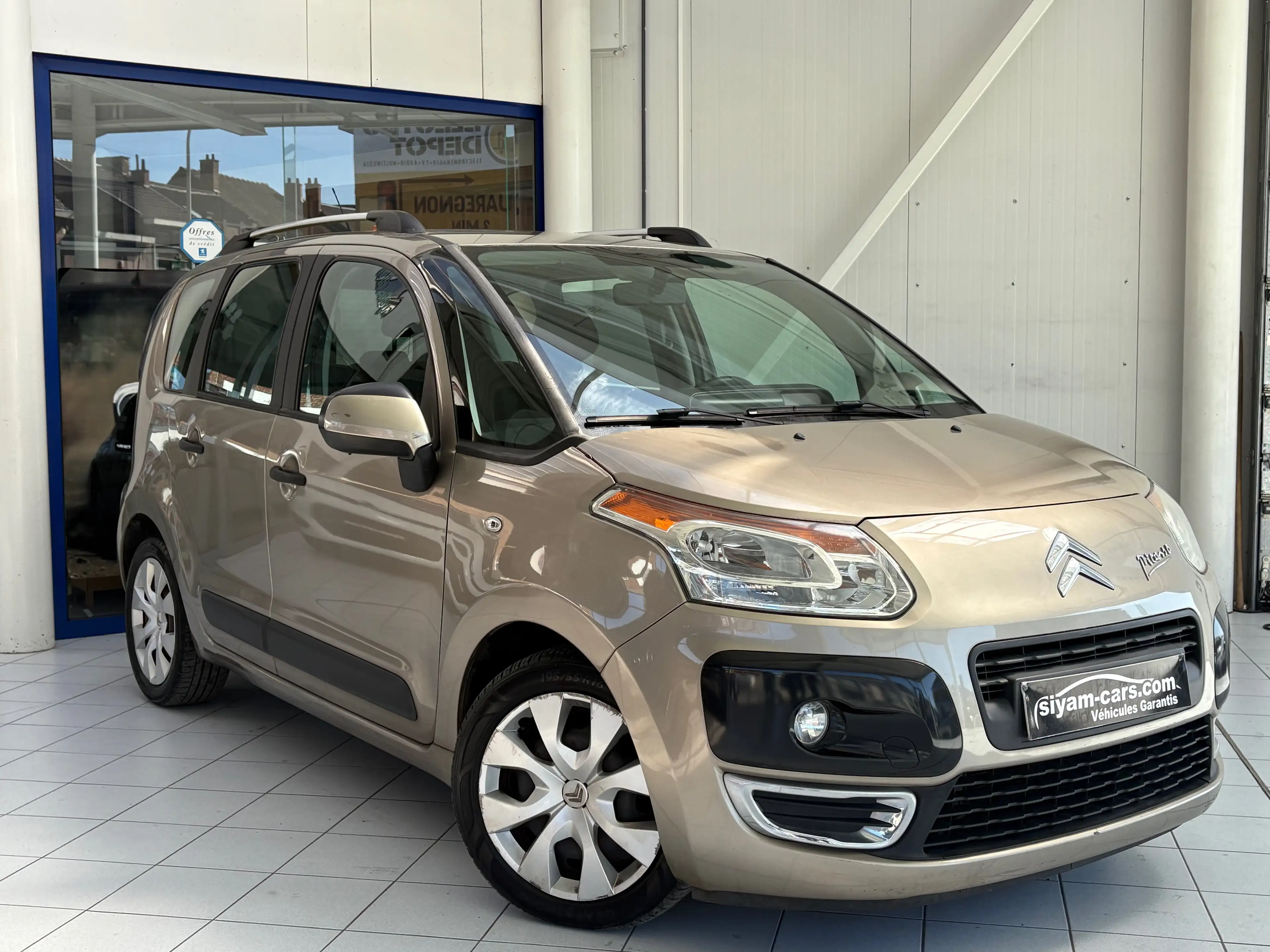 Citroen C3 Picasso 1.6 HDi * 1ER PROP * CLIM * 5 PORTES * — photo 7