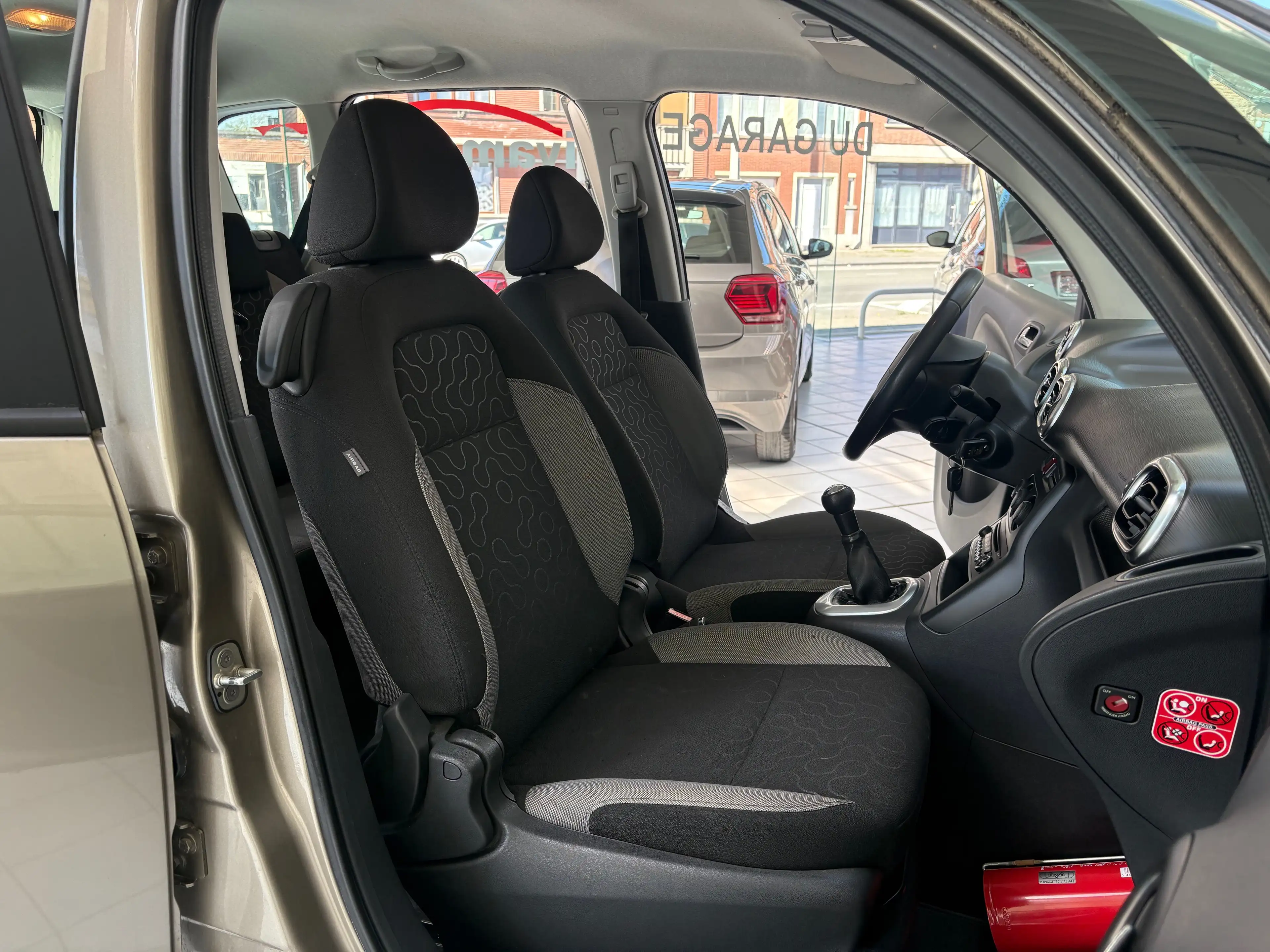 Citroen C3 Picasso 1.6 HDi * 1ER PROP * CLIM * 5 PORTES * — photo 12