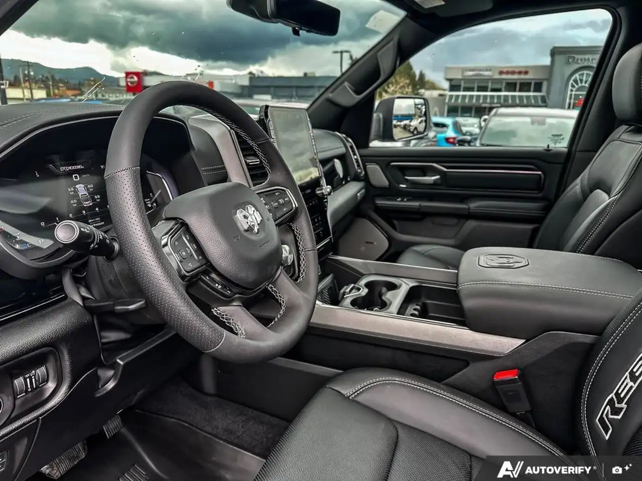 RAM 1500 снимка RAM 1500