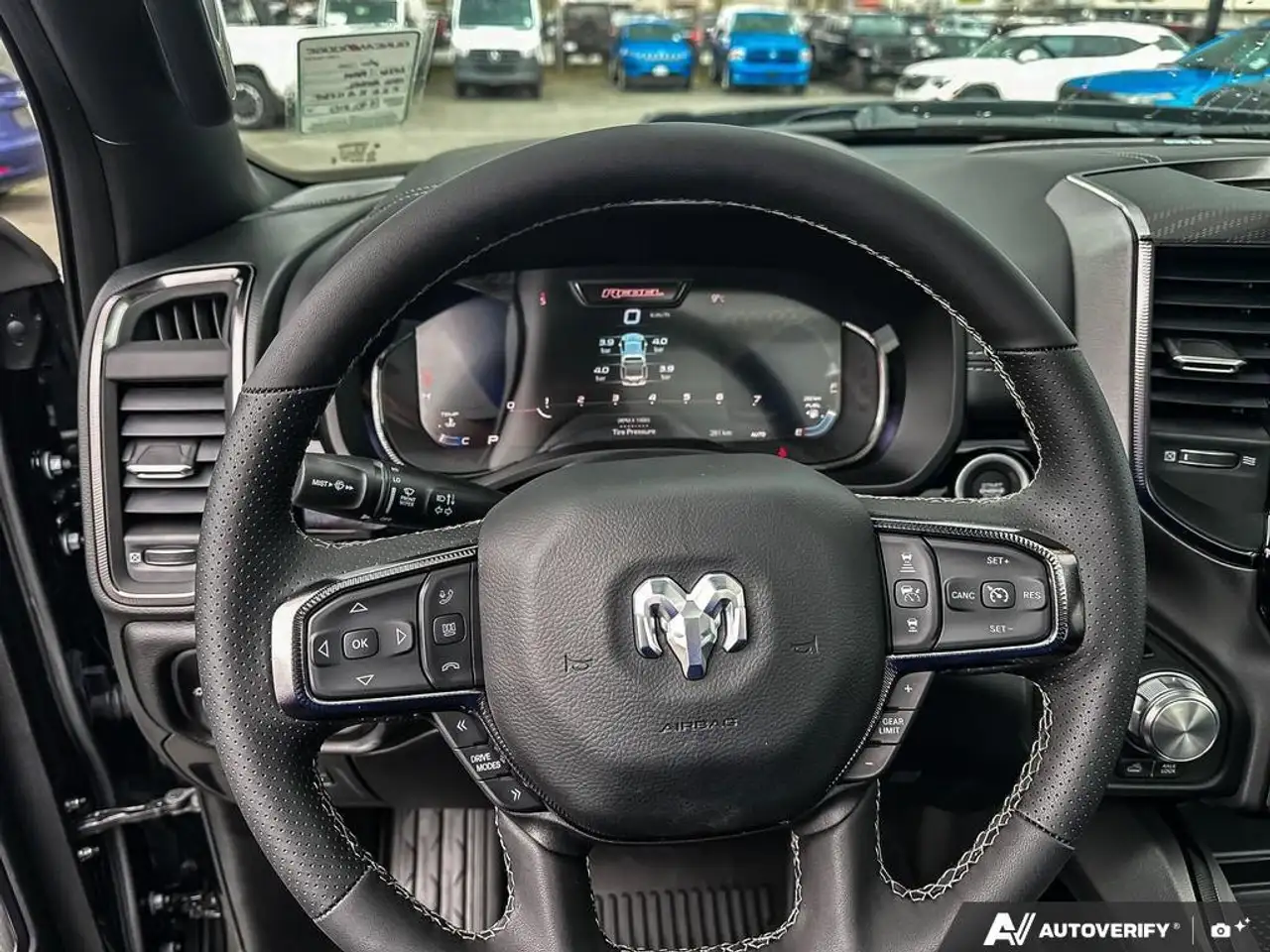 RAM 1500 снимка RAM 1500