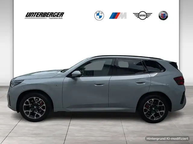 BMW X3 view 3