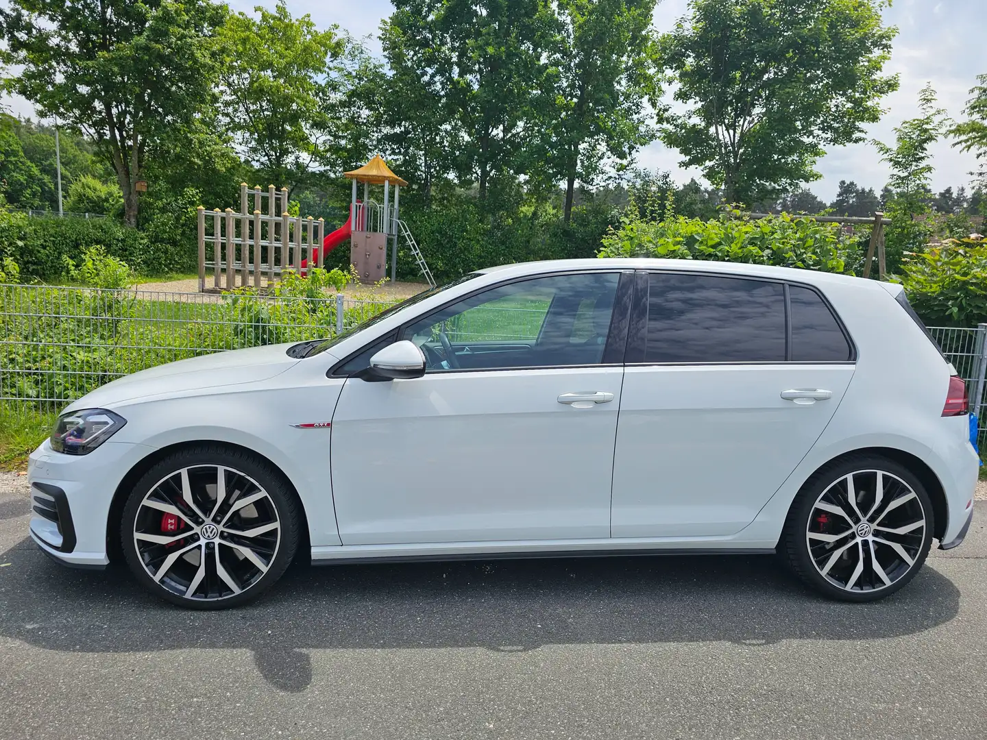 Volkswagen Golf GTI Golf VII 5-Türer DSG Performance Weiß - 2