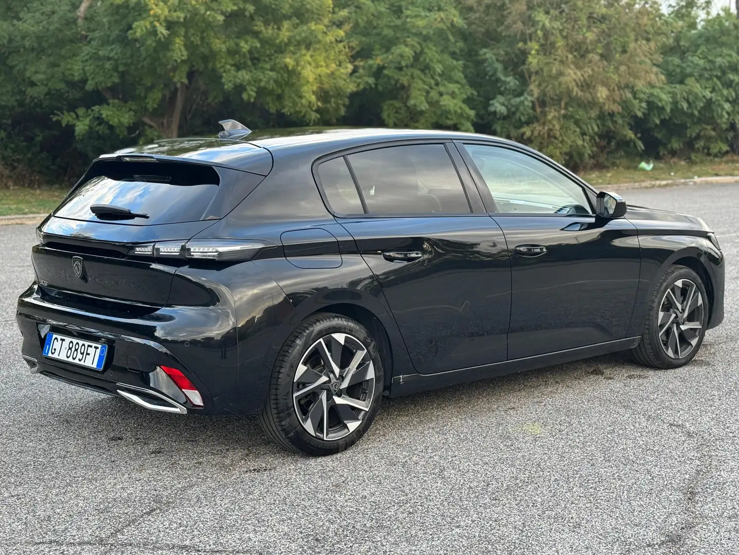 Peugeot 308 308 BERLINA 1.2 130CV ALLURE -TUA SENZA VINCOLI- Negro - 1