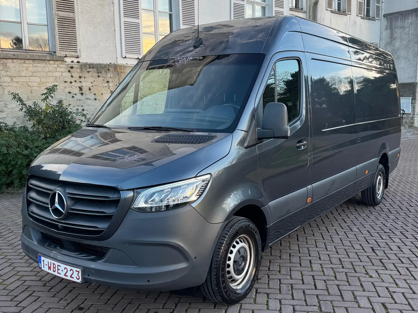 Mercedes-Benz Sprinter 319 3.0 CDI V6 L3H2 RWD 7G-tronic Pl. Gris - 1
