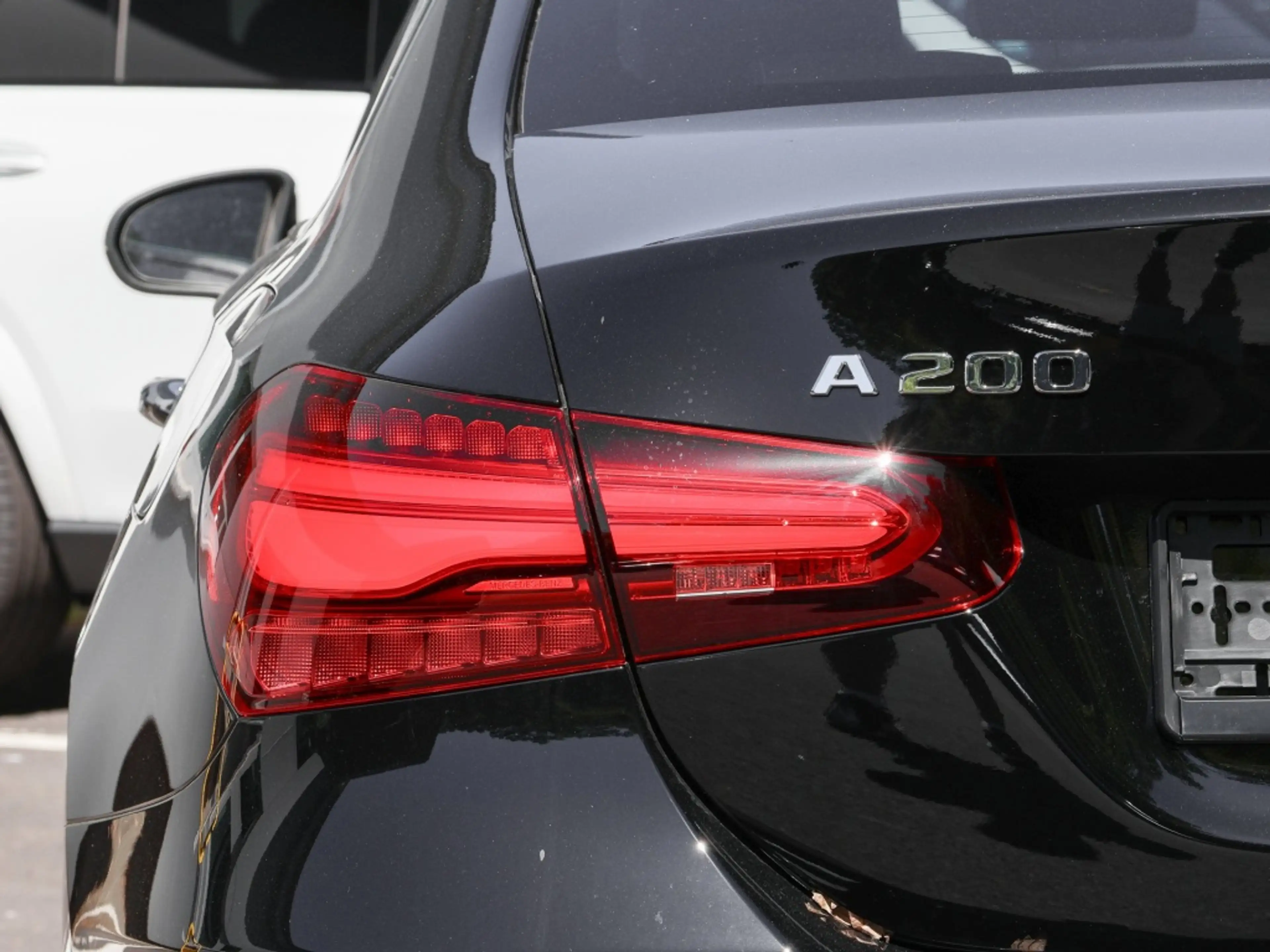Mercedes-Benz A 200 Limousine Pano+Progressive+Distr+Night+AHK — photo 9