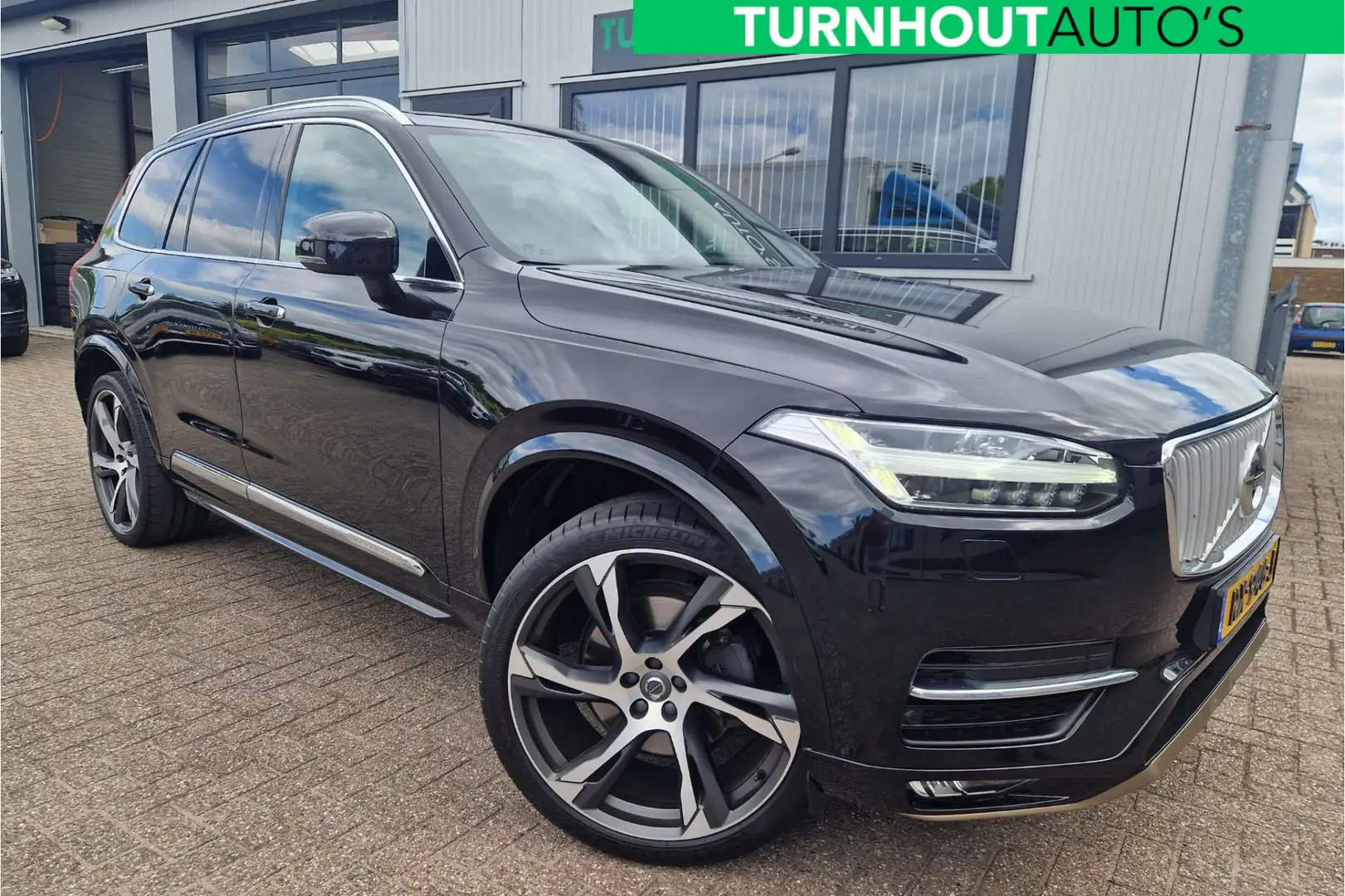 Volvo XC90 2.0 T5 AWD Inscription Massage | Luxury Scandinavi Zwart - 1