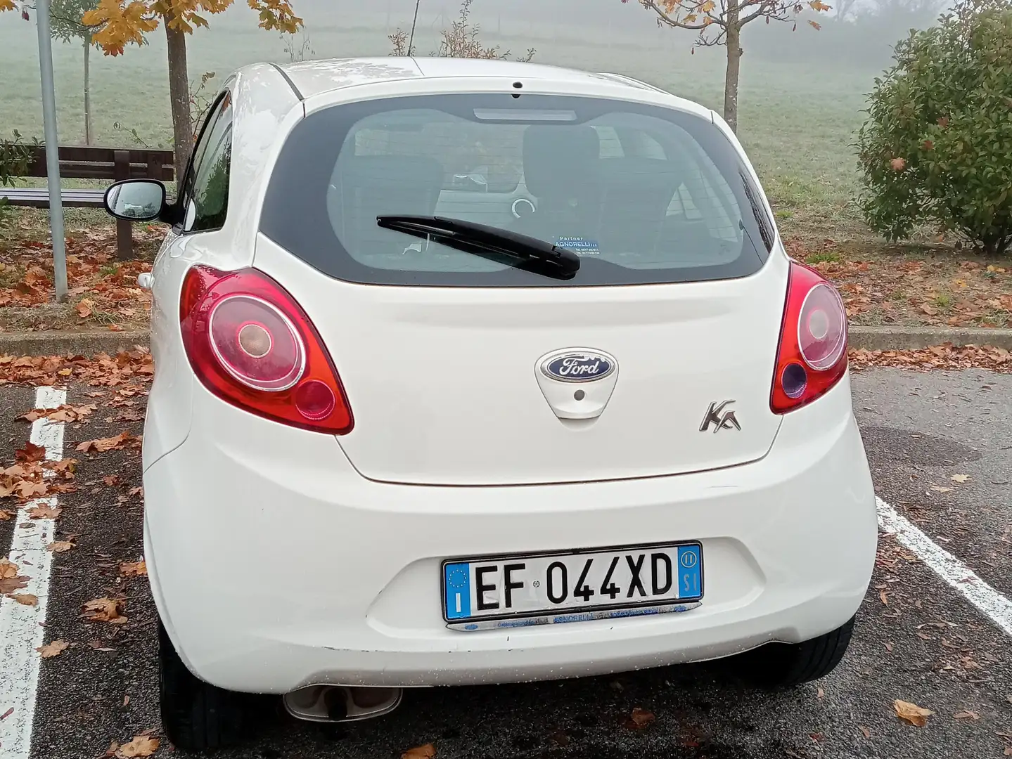 Ford Ka/Ka+ Ka 1.2 + c/esp,tcs 69cv E5 Bianco - 2