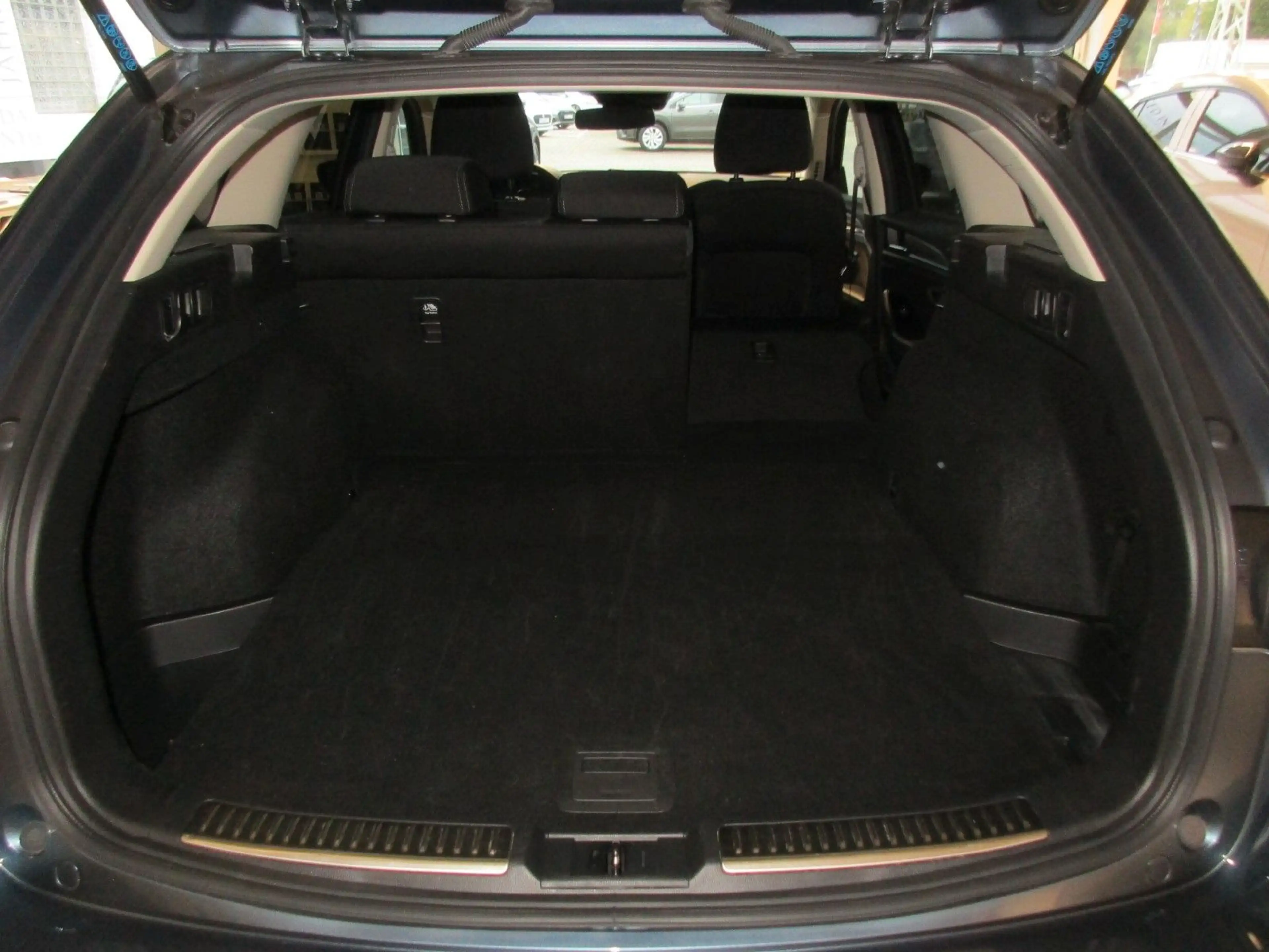 Mazda 6 2.0 SKYACTIV-G 165 Sports-Line — photo 14