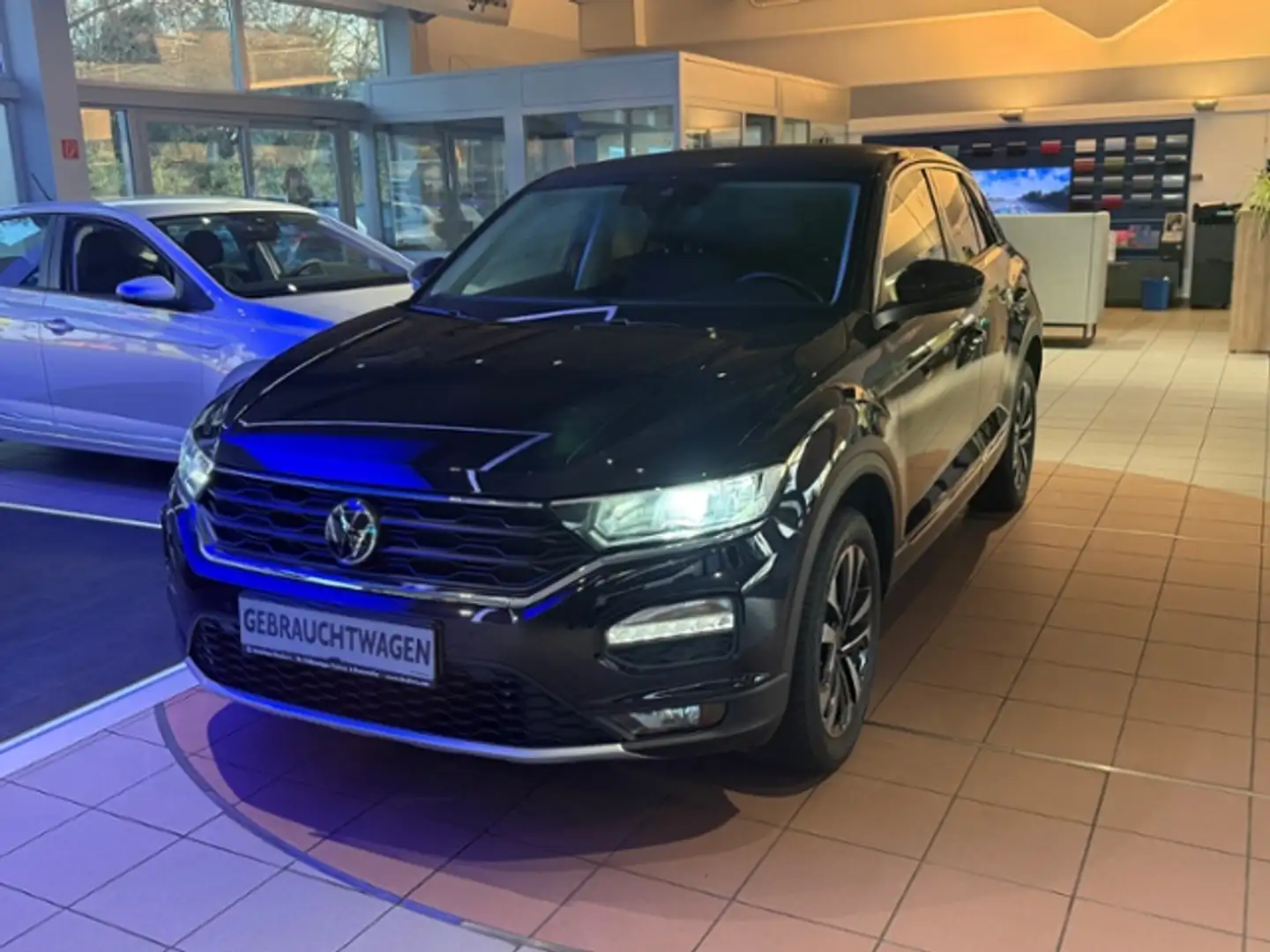 Volkswagen T-Roc 1.5 TSI ACT United NAVI RFK ACC Schwarz - 2