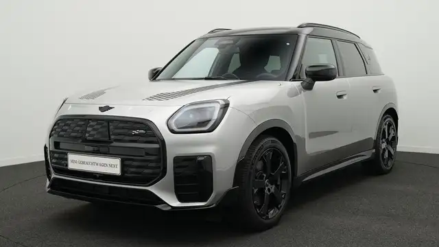 MINI Countryman SE All4 John Cooper Works Trim