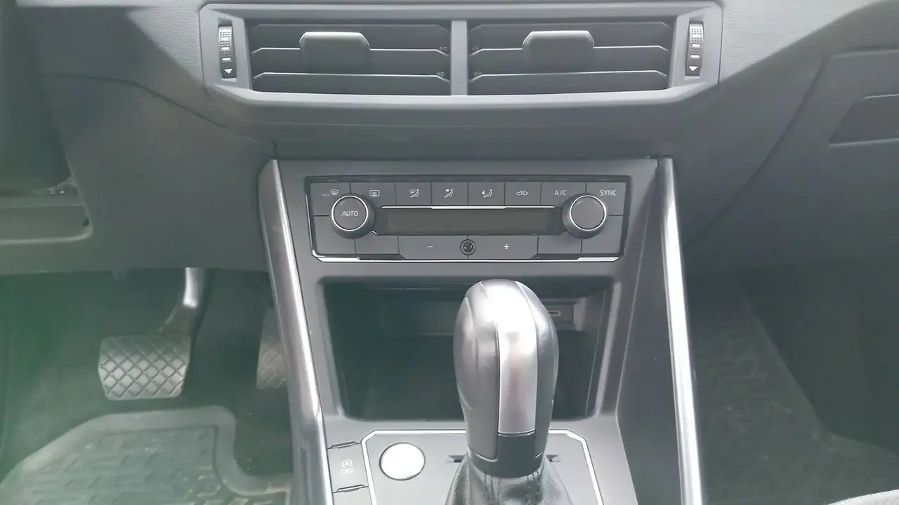 Volkswagen Polo Citadine 5 portes — photo 13