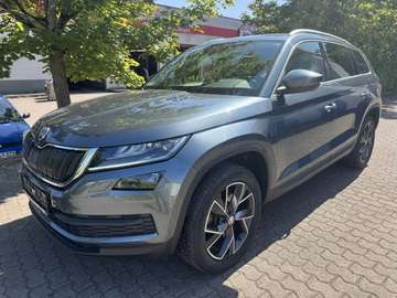 SKODA KODIAQ 4X4 STYLE 7 SITZER STANDHEIZUNG 360KA