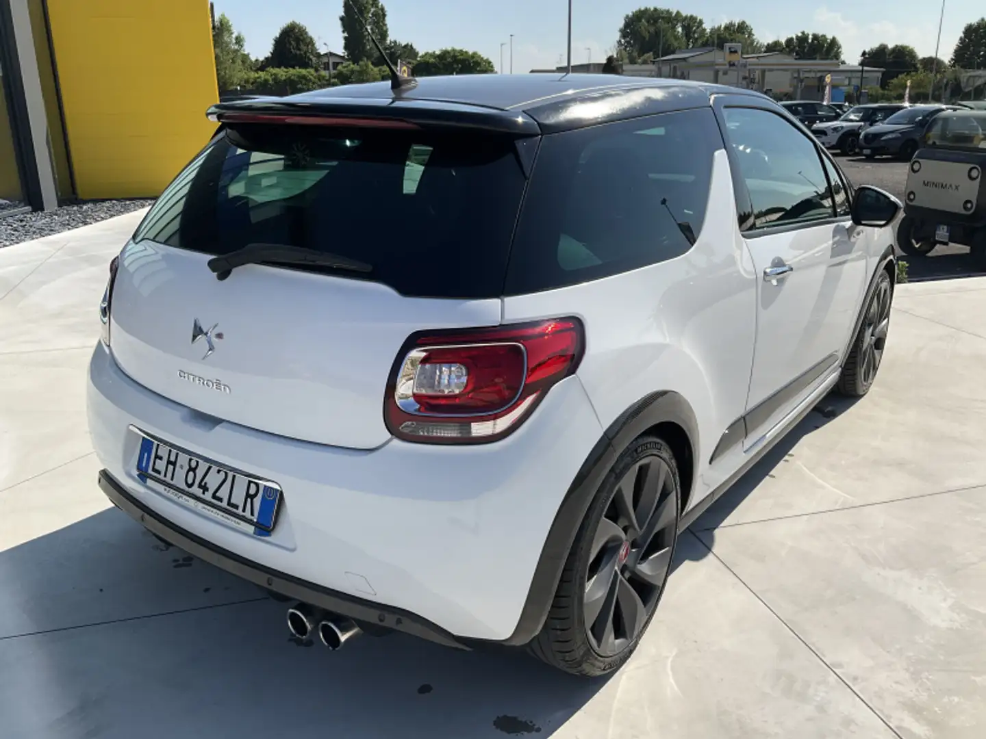 DS Automobiles DS 3 1.6 THP 200 Racing Blanc - 2