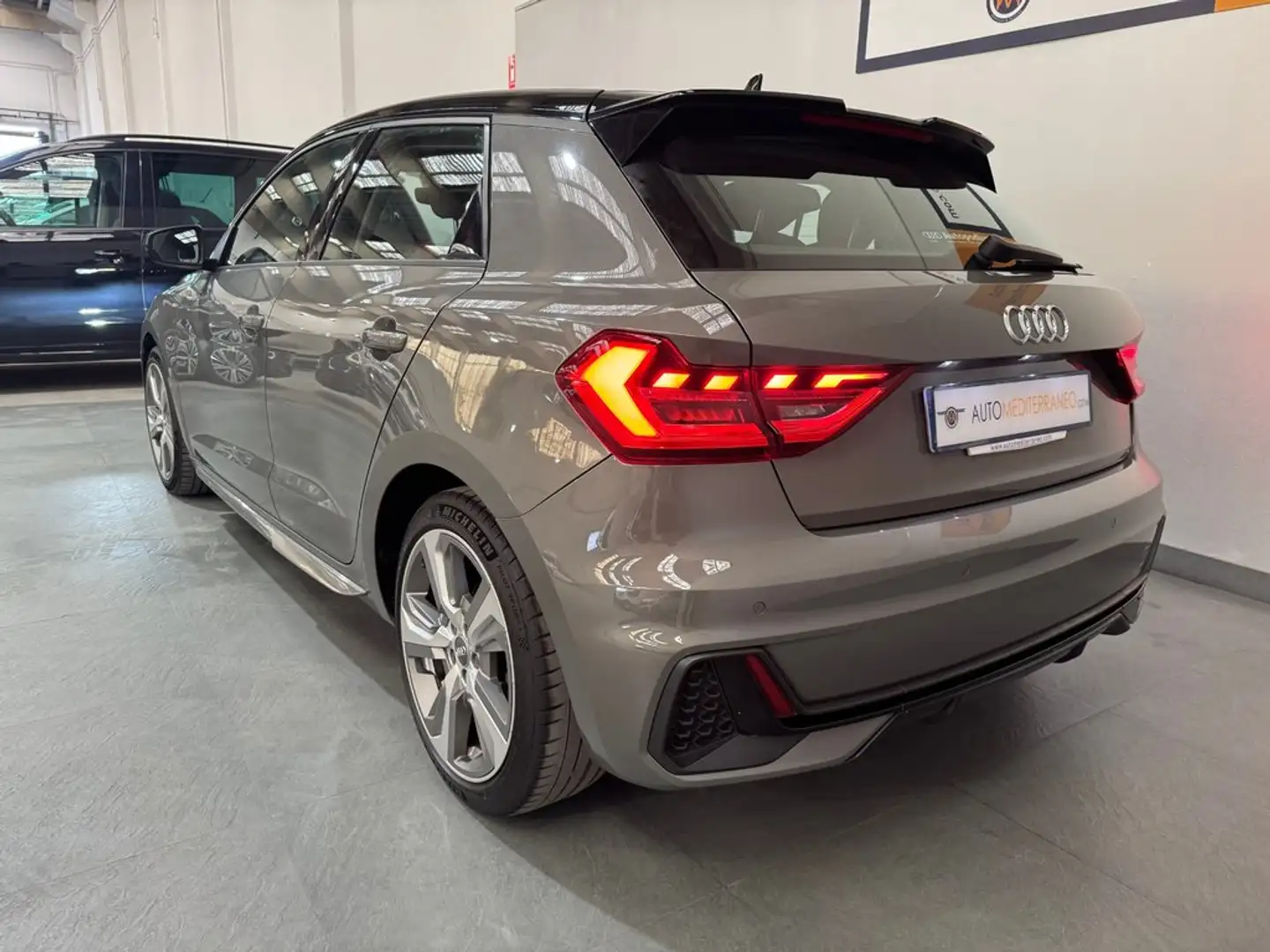 Audi A1 Sportback 30 TFSI S line Gris - 1