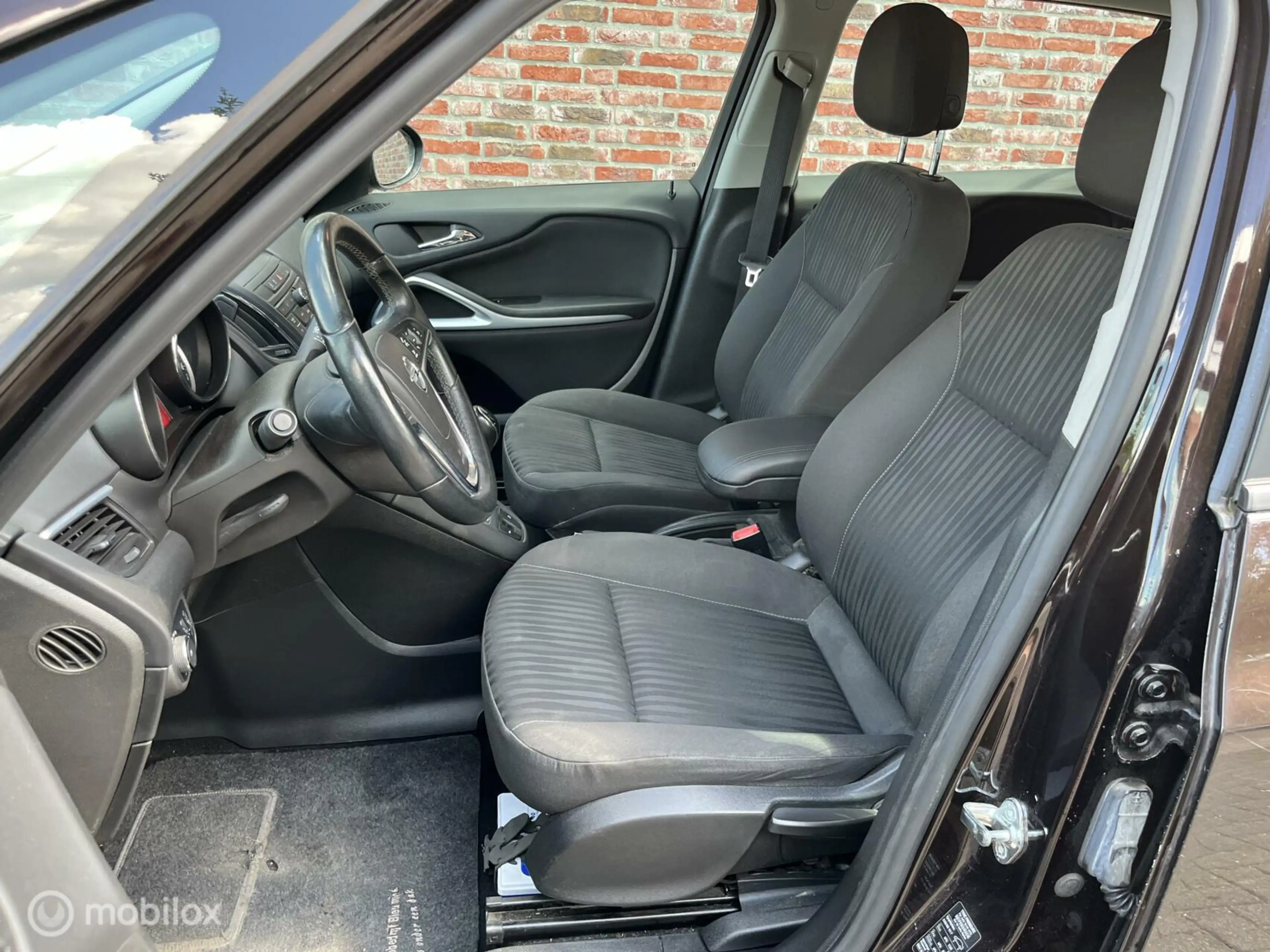 Opel Zafira Tourer 1.4 Cosmo — photo 10