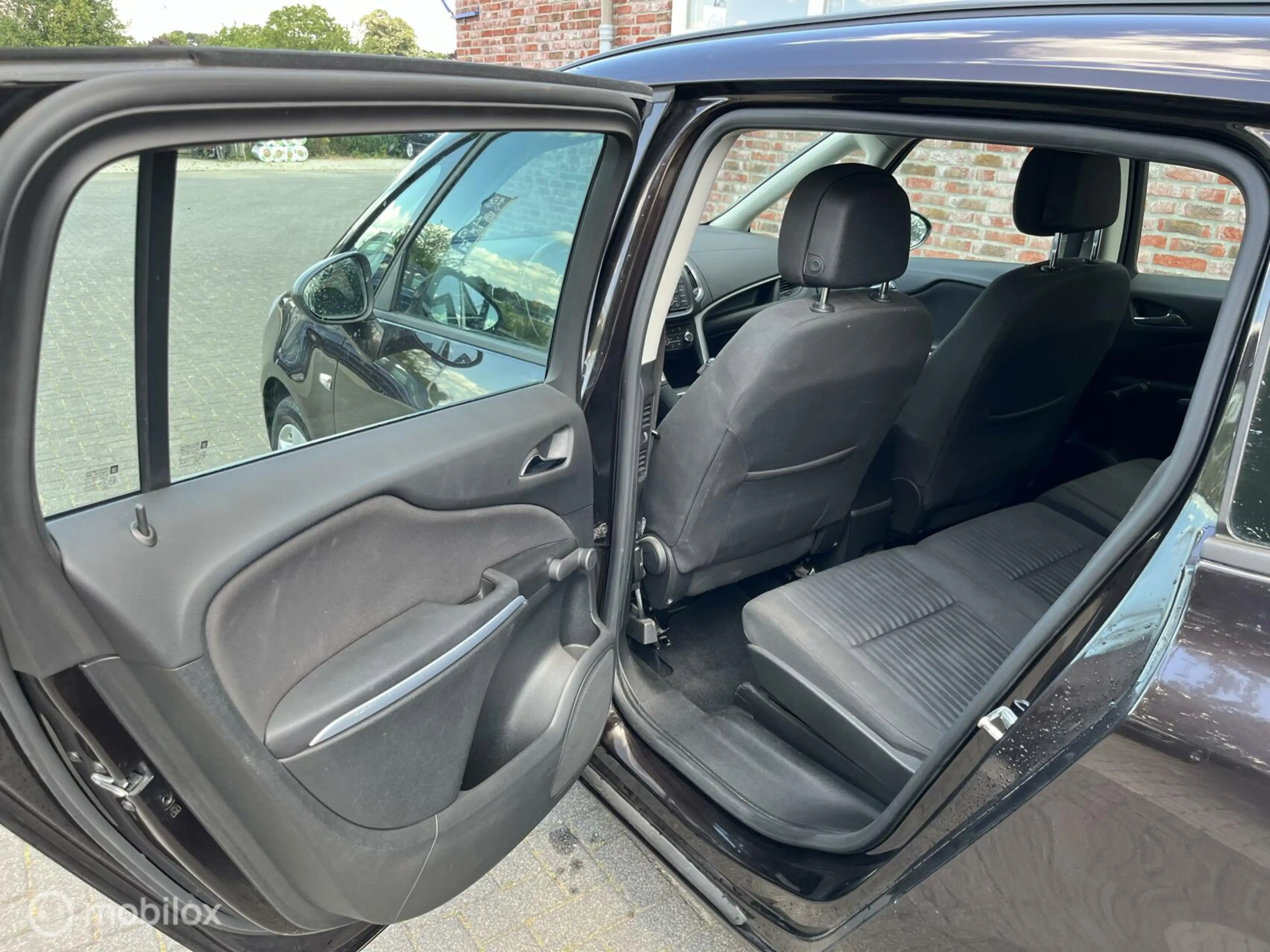 Opel Zafira Tourer 1.4 Cosmo — photo 6