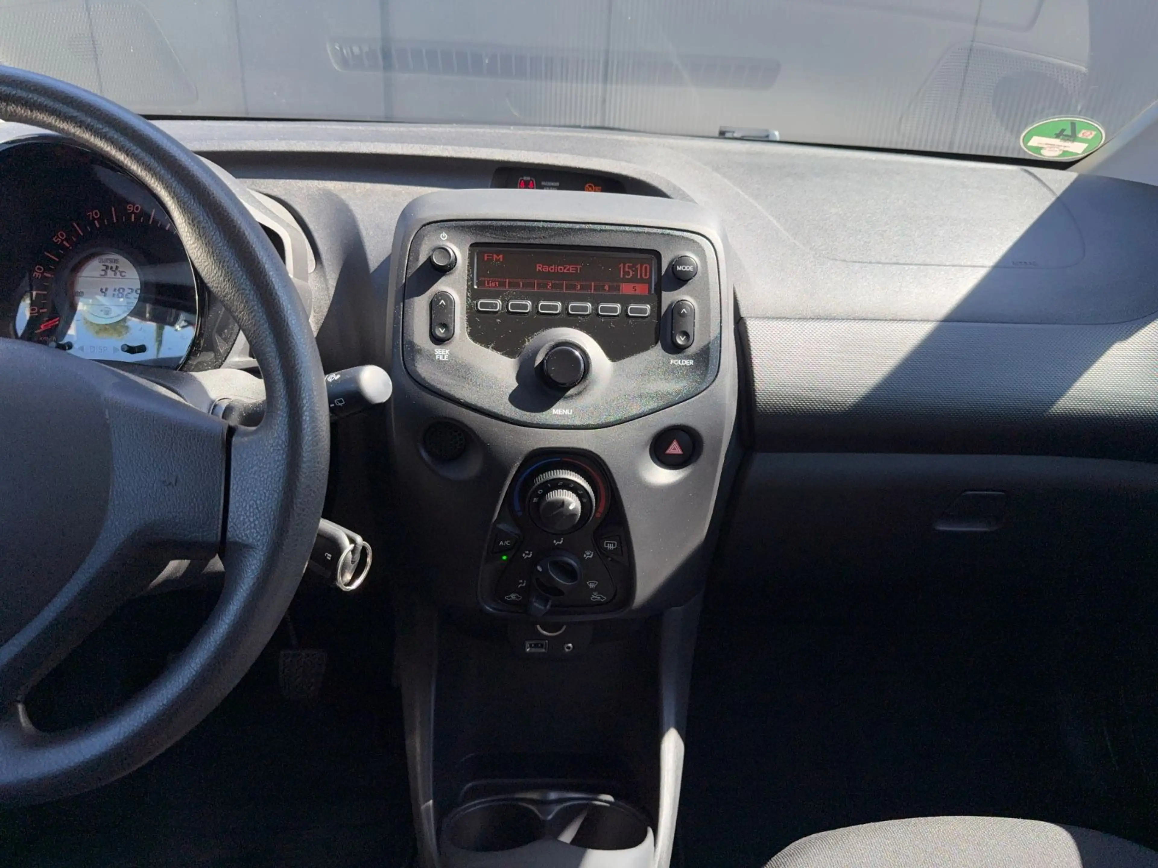 Citroen C1 Live *1.Hand — photo 13