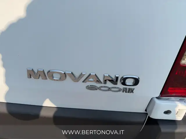 Opel Movano view 10
