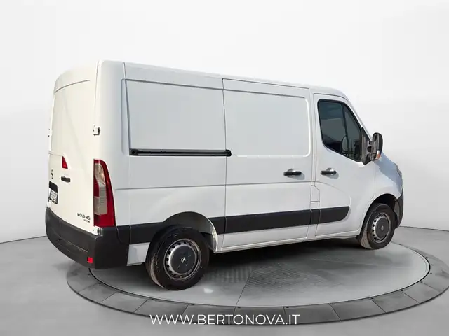 Opel Movano view 6