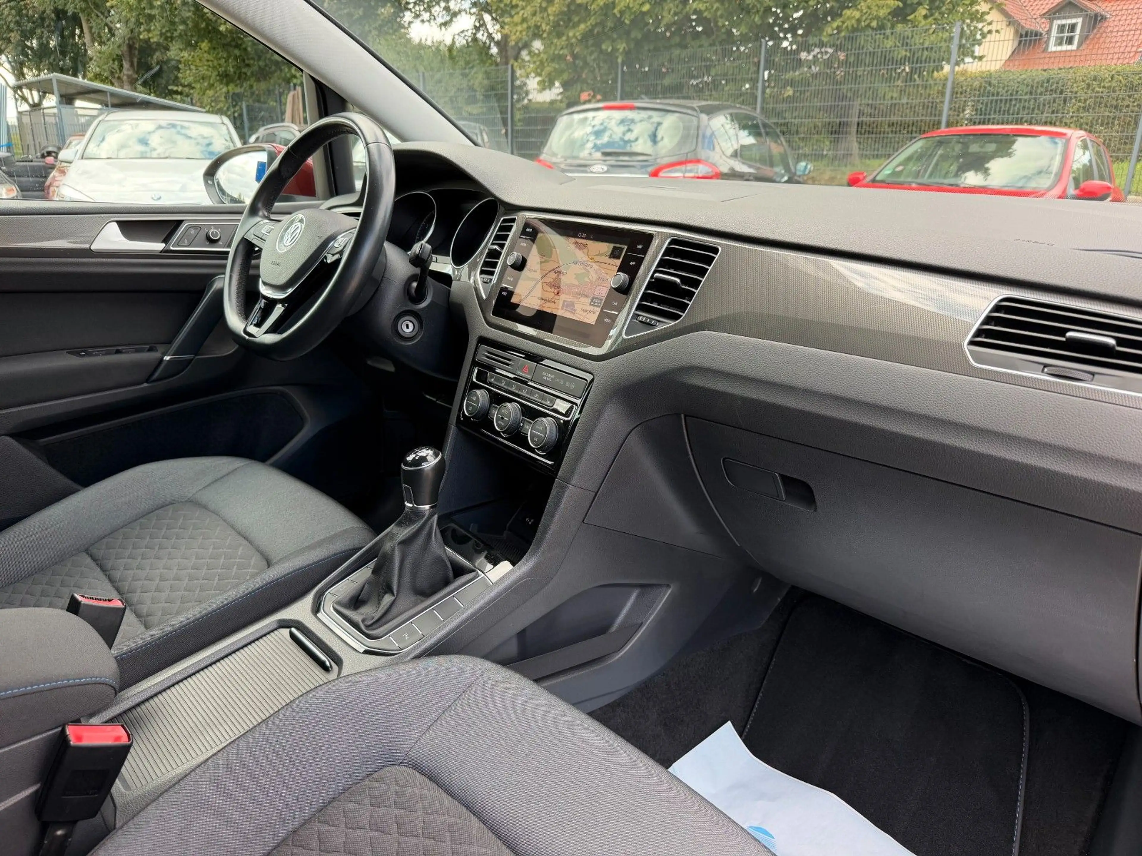 Volkswagen Golf Sportsvan VII Join Navi Sitzheizung AHK — photo 33