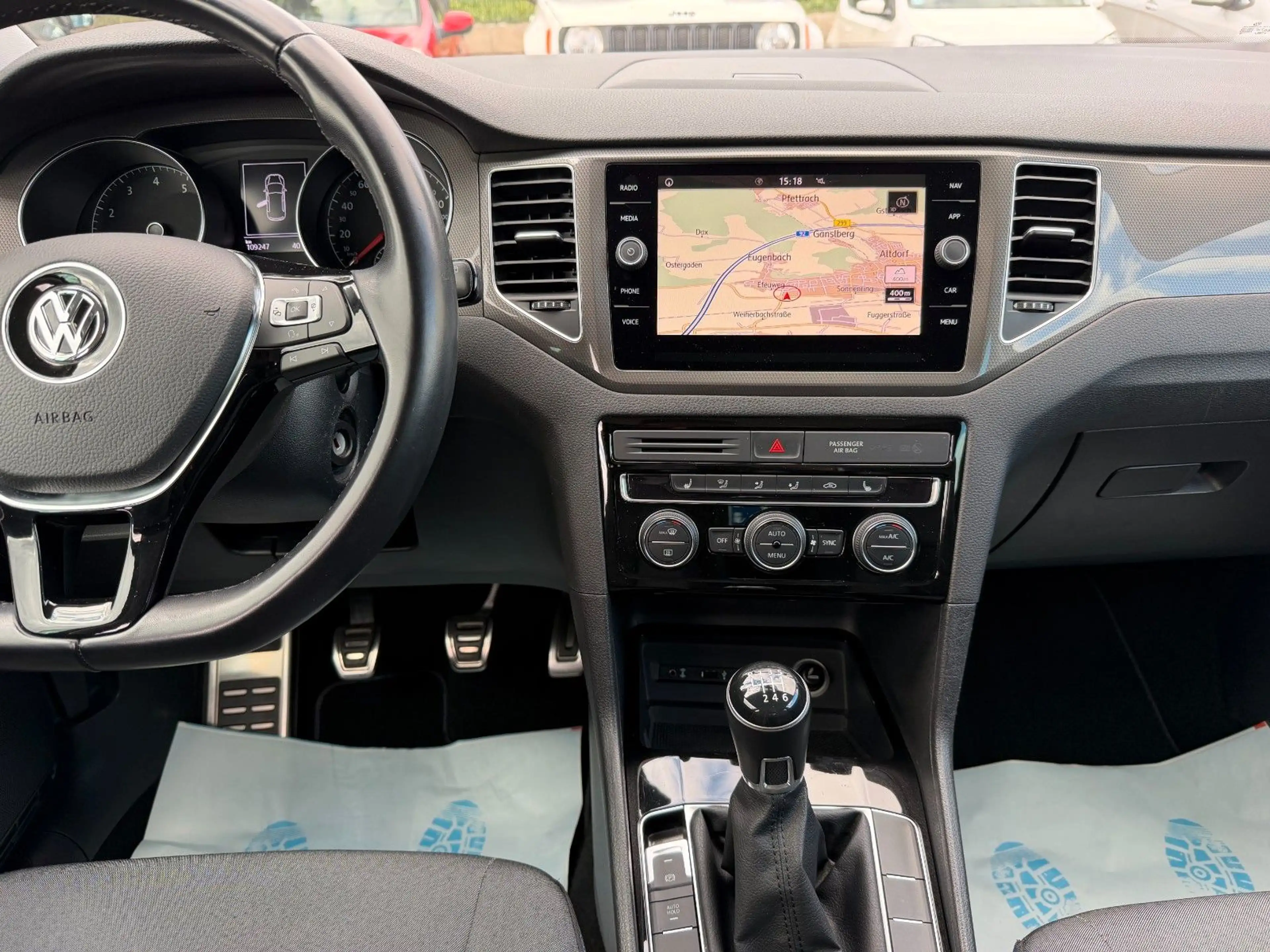 Volkswagen Golf Sportsvan VII Join Navi Sitzheizung AHK — photo 22