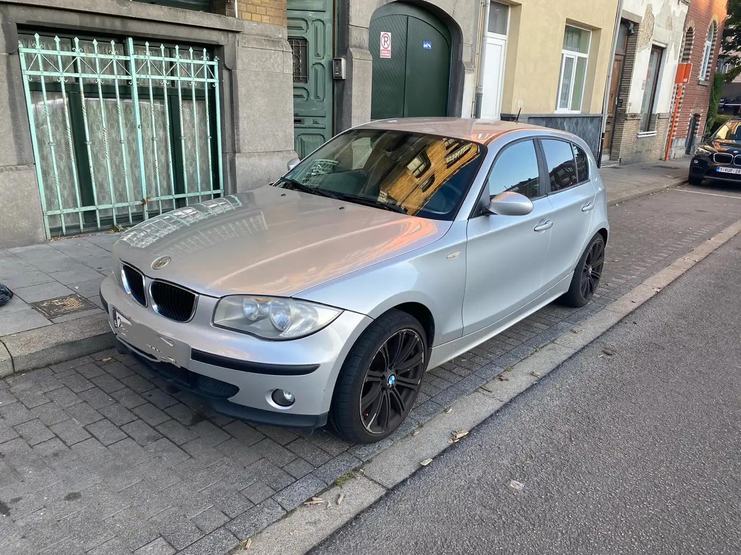 BMW 116 116i Šedá - 1
