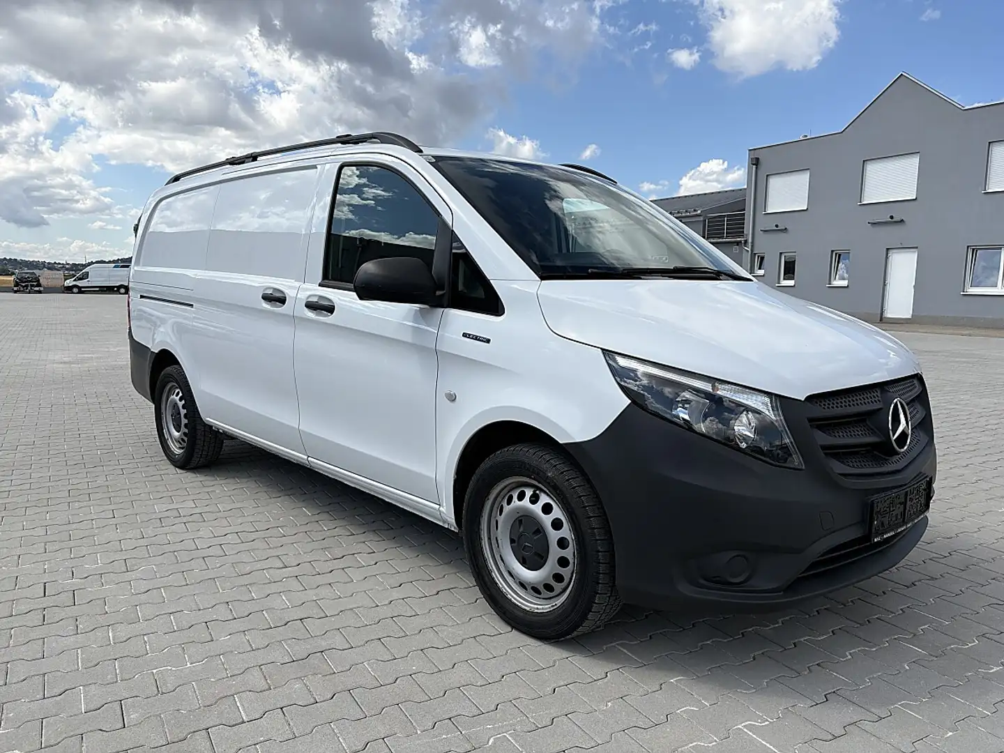 Mercedes-Benz Vito e Kasten 35kWh lang Weiß - 2