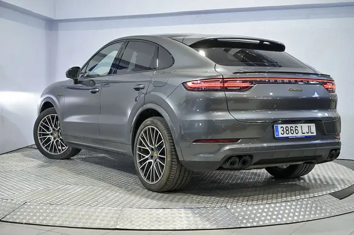 Porsche Cayenne Coupé E-Hybrid 3.0 2020, foto 4