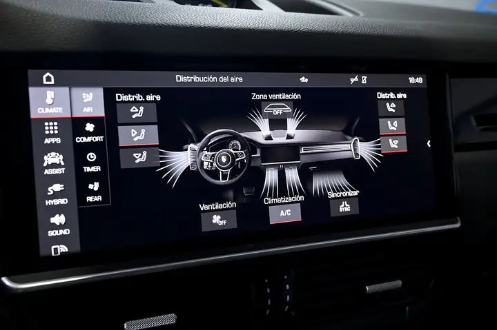 Porsche Cayenne Coupé E-Hybrid 3.0 2020, foto 36