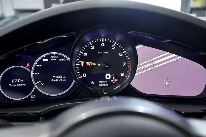 Porsche Cayenne Coupé E-Hybrid 3.0 2020, foto 30