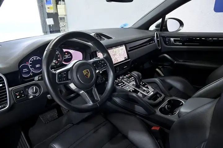 Porsche Cayenne Coupé E-Hybrid 3.0 2020, foto 6