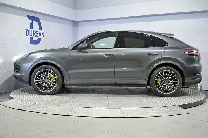 Porsche Cayenne Coupé E-Hybrid 3.0 2020, foto 23