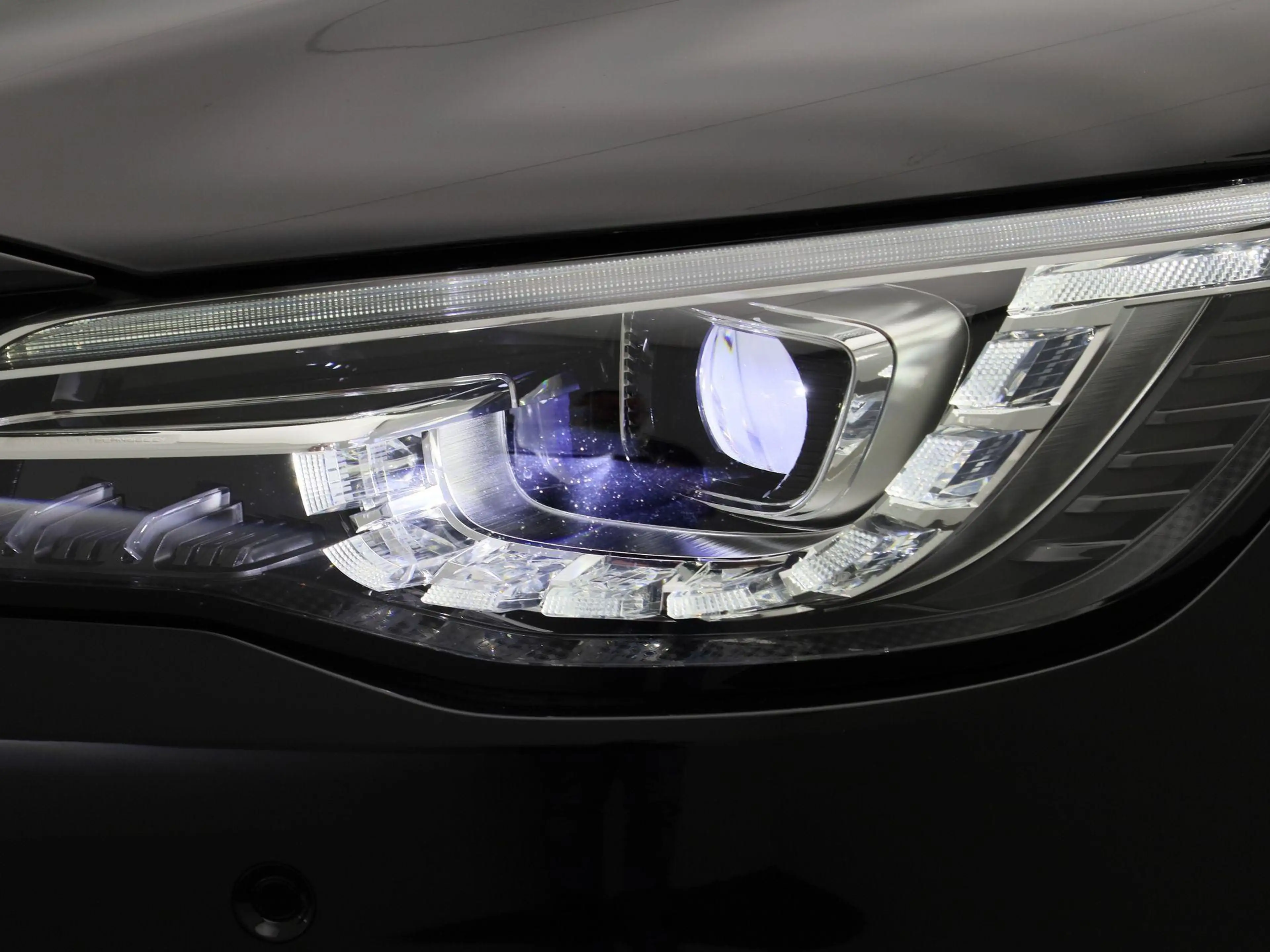 MG EHS 1.5 TGDI Luxury Mg Mg ehs plug-in hybrid — photo 15