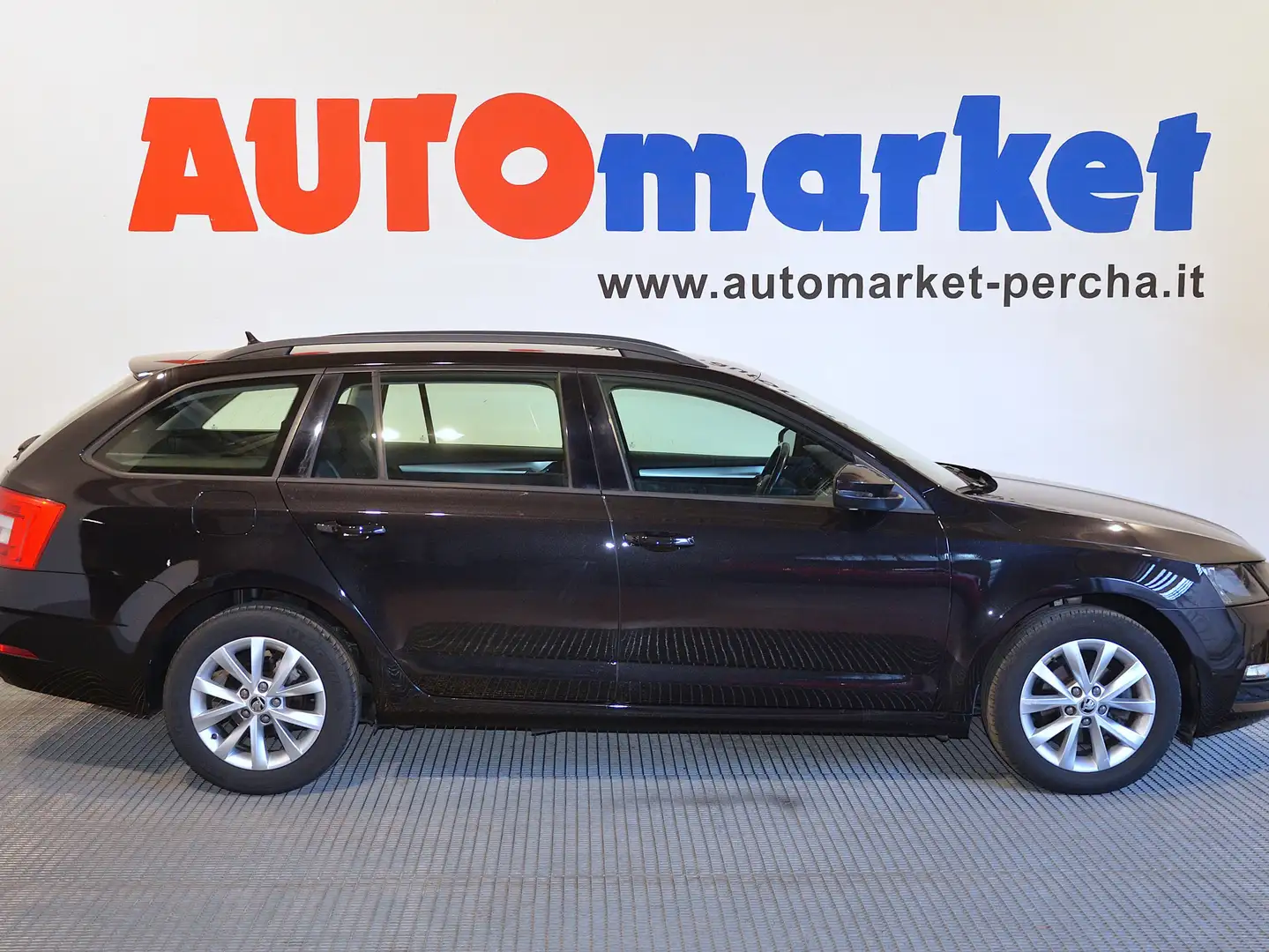 Skoda Octavia Wagon 1.6 tdi Executive 115cv Nero - 1