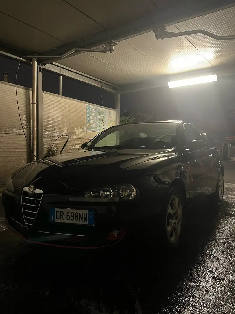 Alfa Romeo 147 3p 1.6 ts 16v Distinctive c/esp 105cv - 2