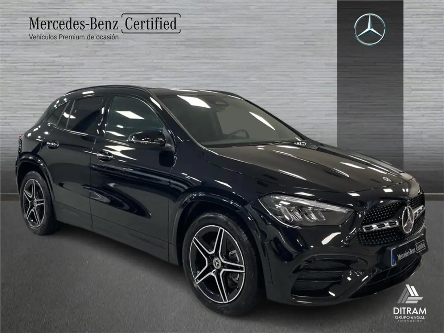 Mercedes-Benz GLA 200 D - 2