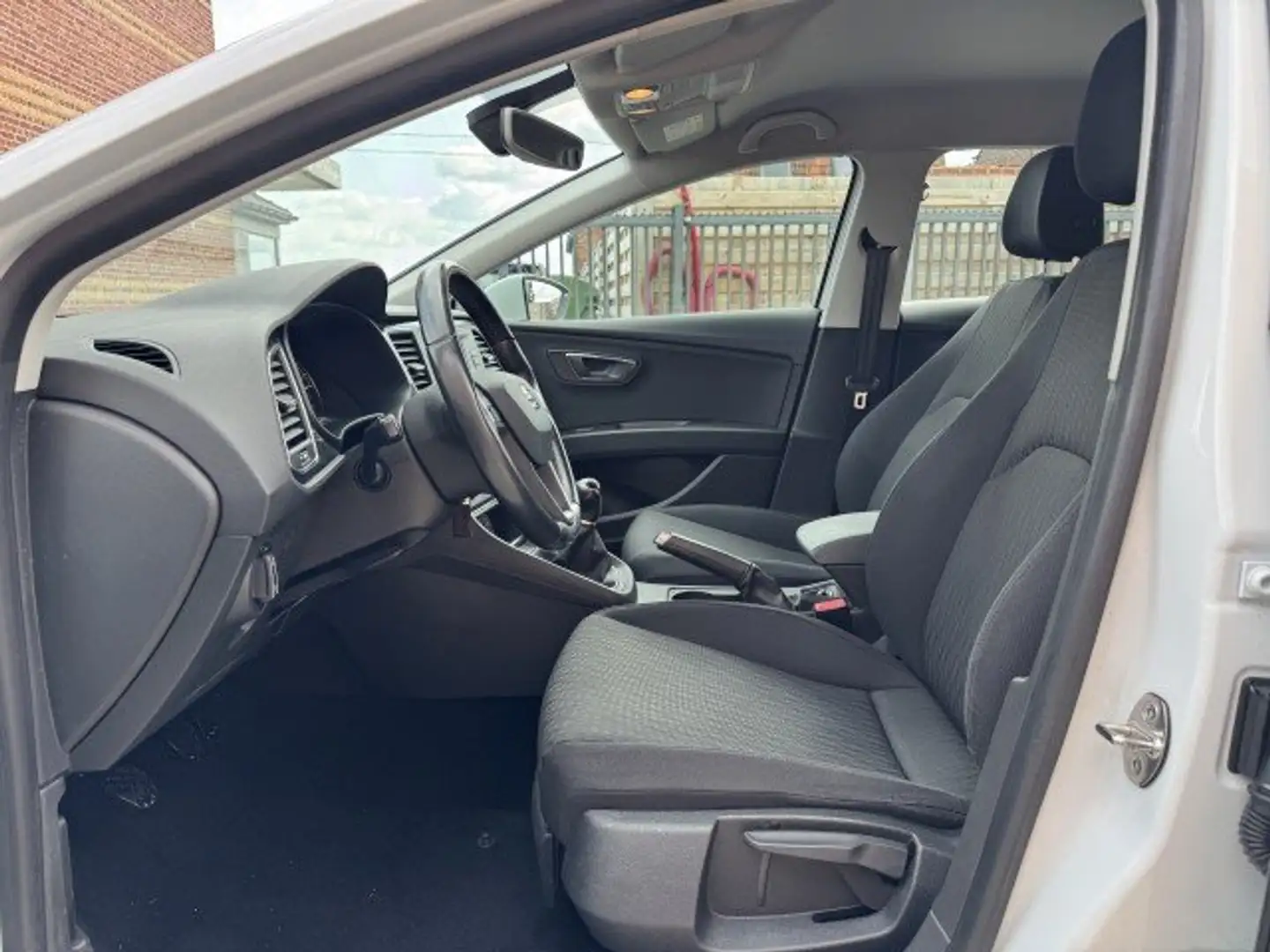 SEAT Leon Seat Leon St 1.2Tsi"GARANTIE"pdc/cruise/clima/2016 Wit - 2