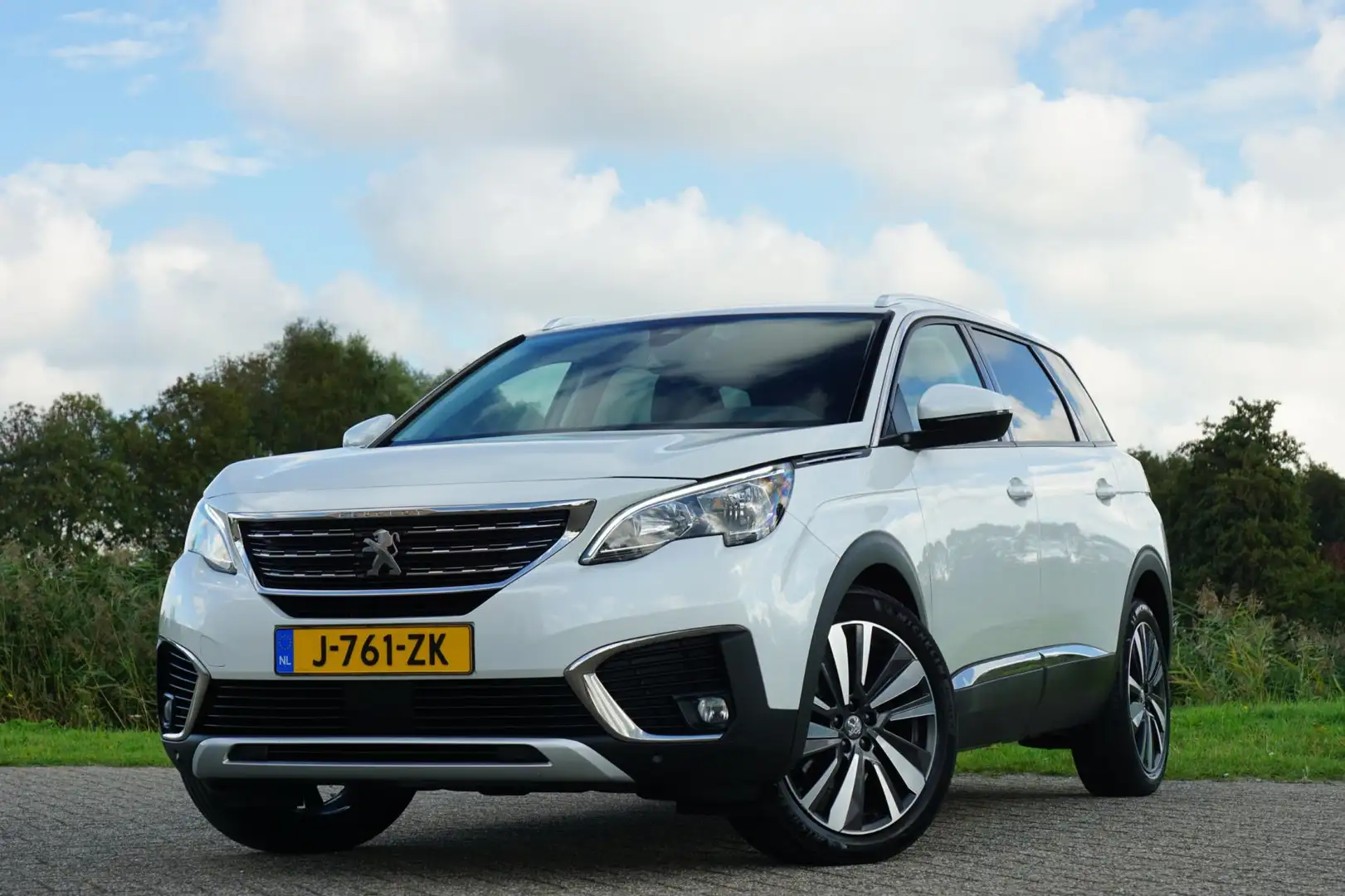 Peugeot 5008 1.2 PureTech Allure Avantage 7pers Automaat - Blan Wit - 2