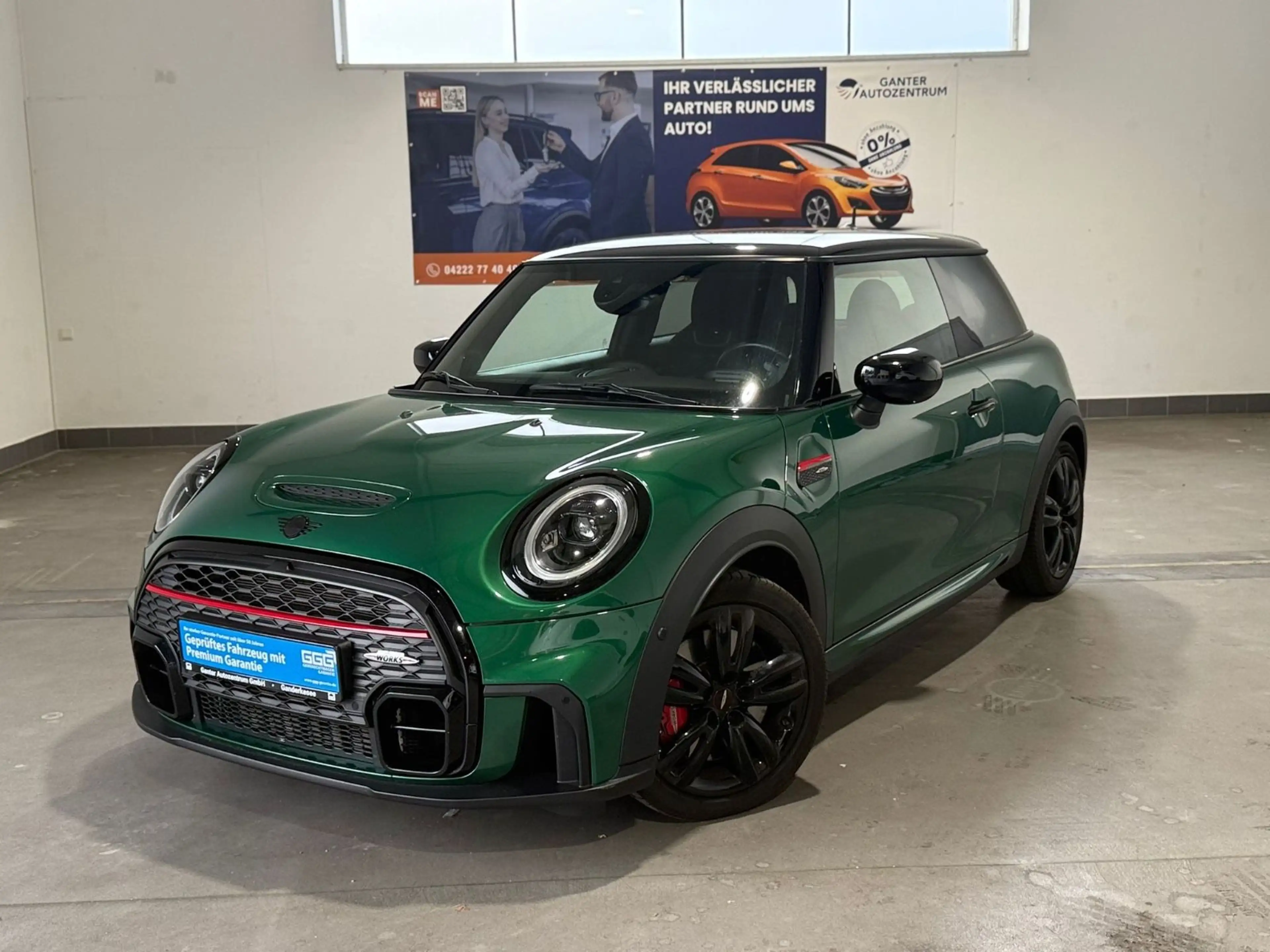 MINI John Cooper Works H&K+KAMERA+APPLE CARPLAY