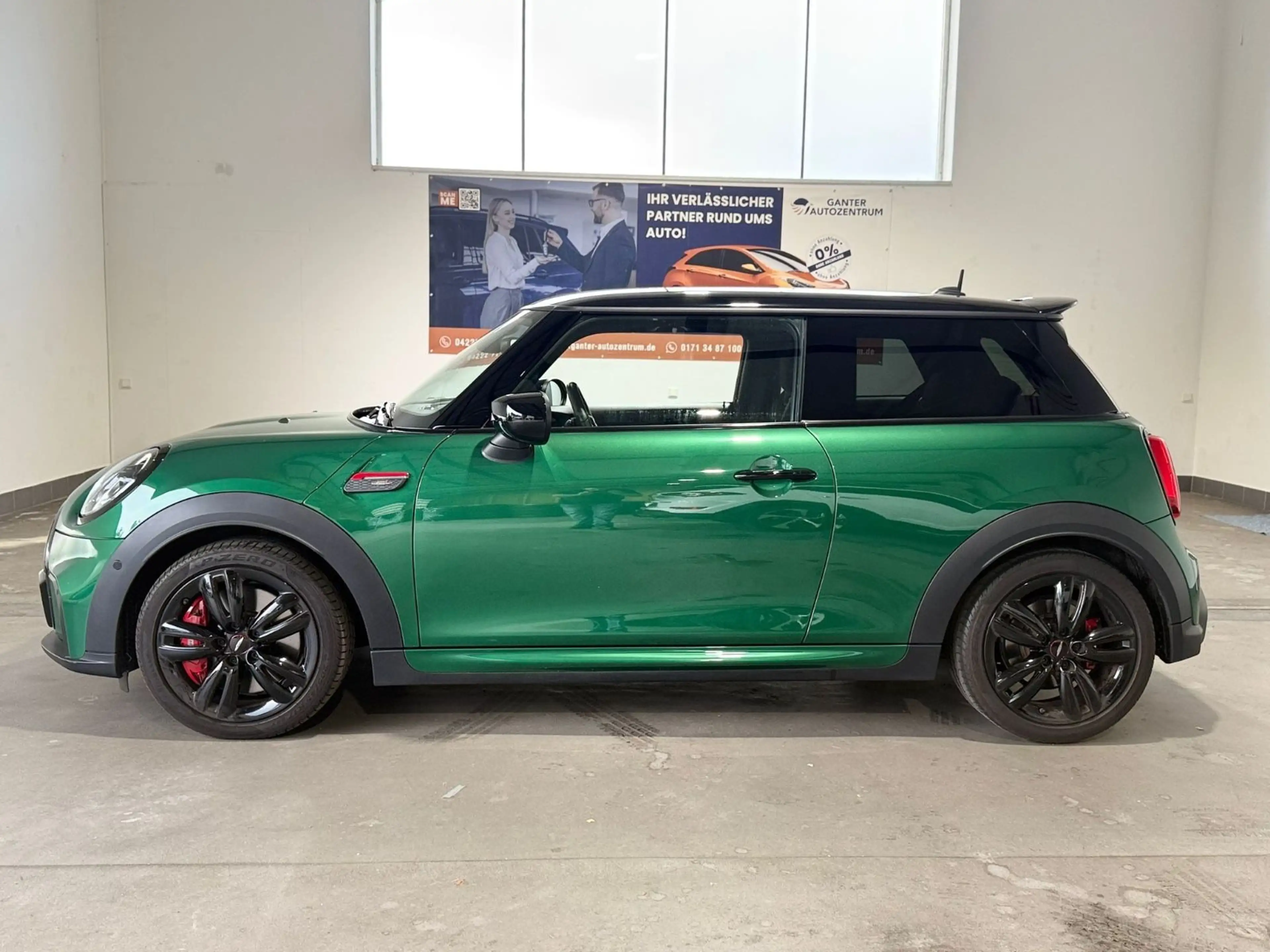 MINI John Cooper Works H&K+KAMERA+APPLE CARPLAY — photo 4