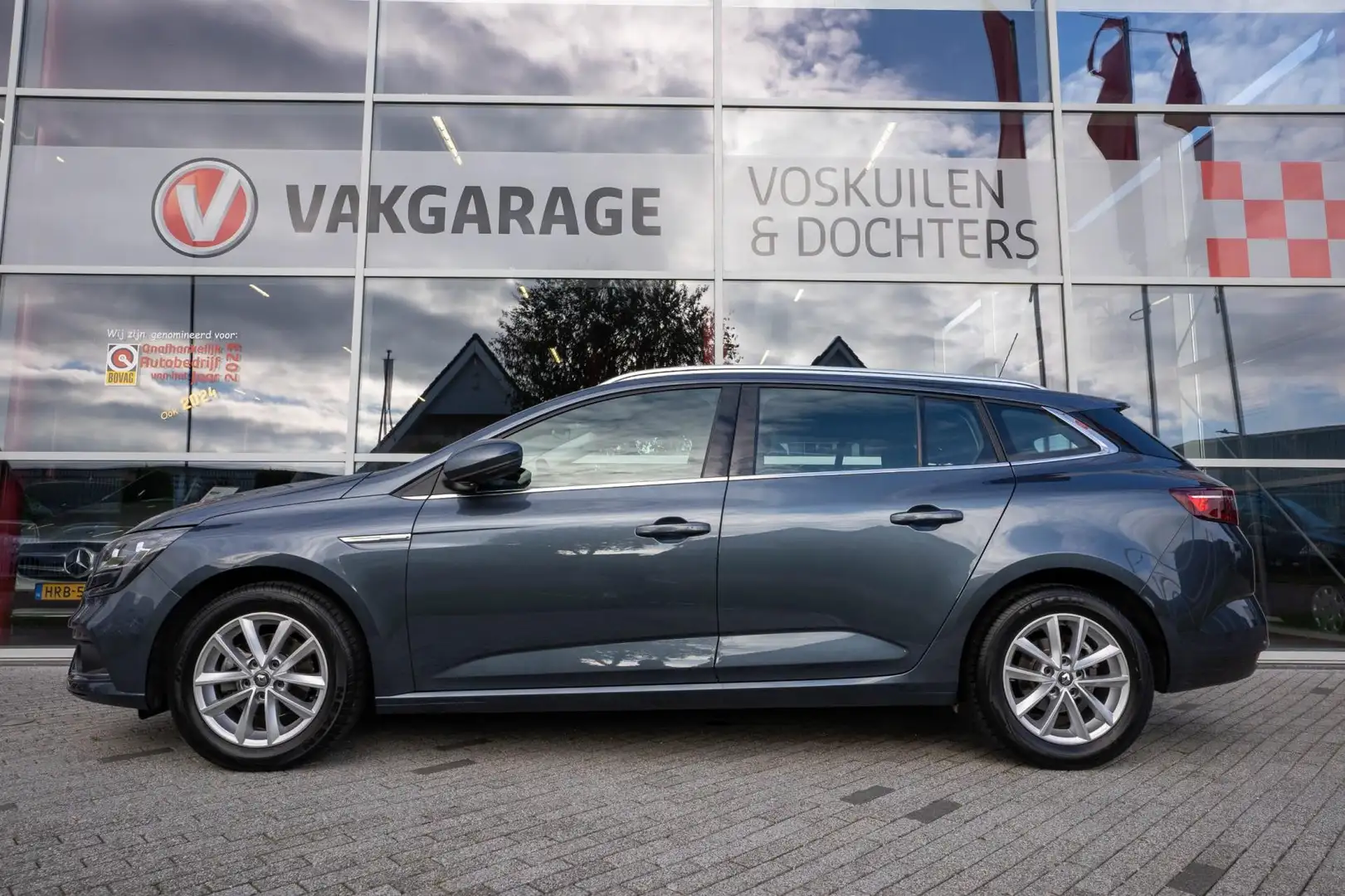 Renault Megane Estate 1.3 TCe Intens | Carplay | Camera Bleu - 2