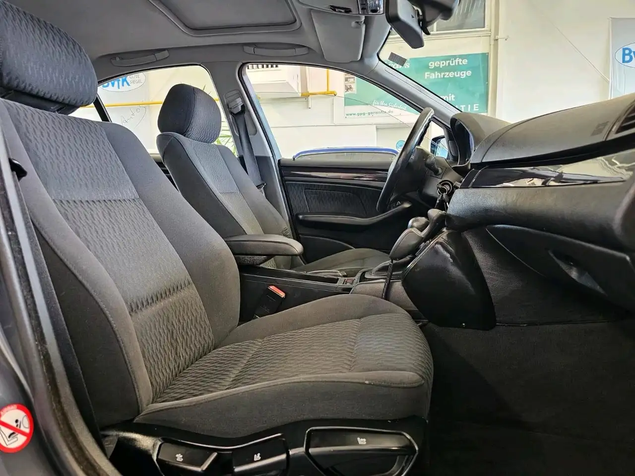 BMW 325xi ALLRAD+AUTOMATIK+NAVI+SD, foto 5