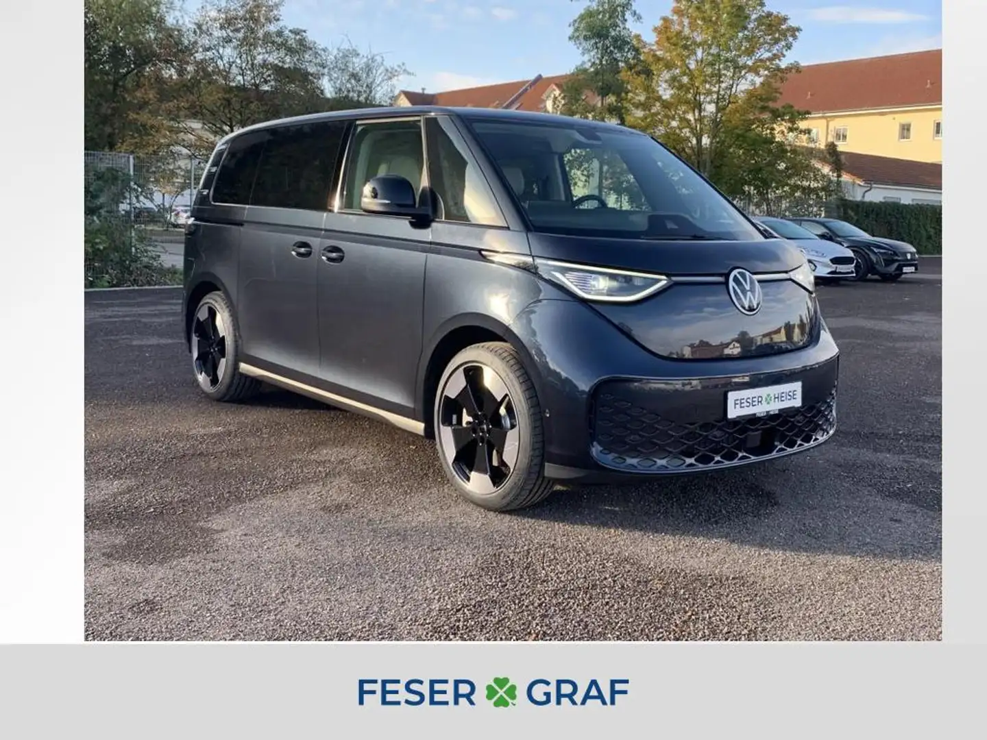 Volkswagen ID. Buzz Pro Motor: 150 kW (204 PS) 77 kWh Getriebe: 1-Gang Blau - 1