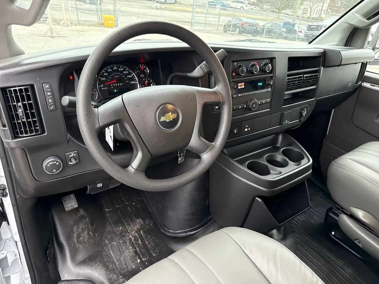 Chevrolet Express 2500 снимка Chevrolet Express 2500