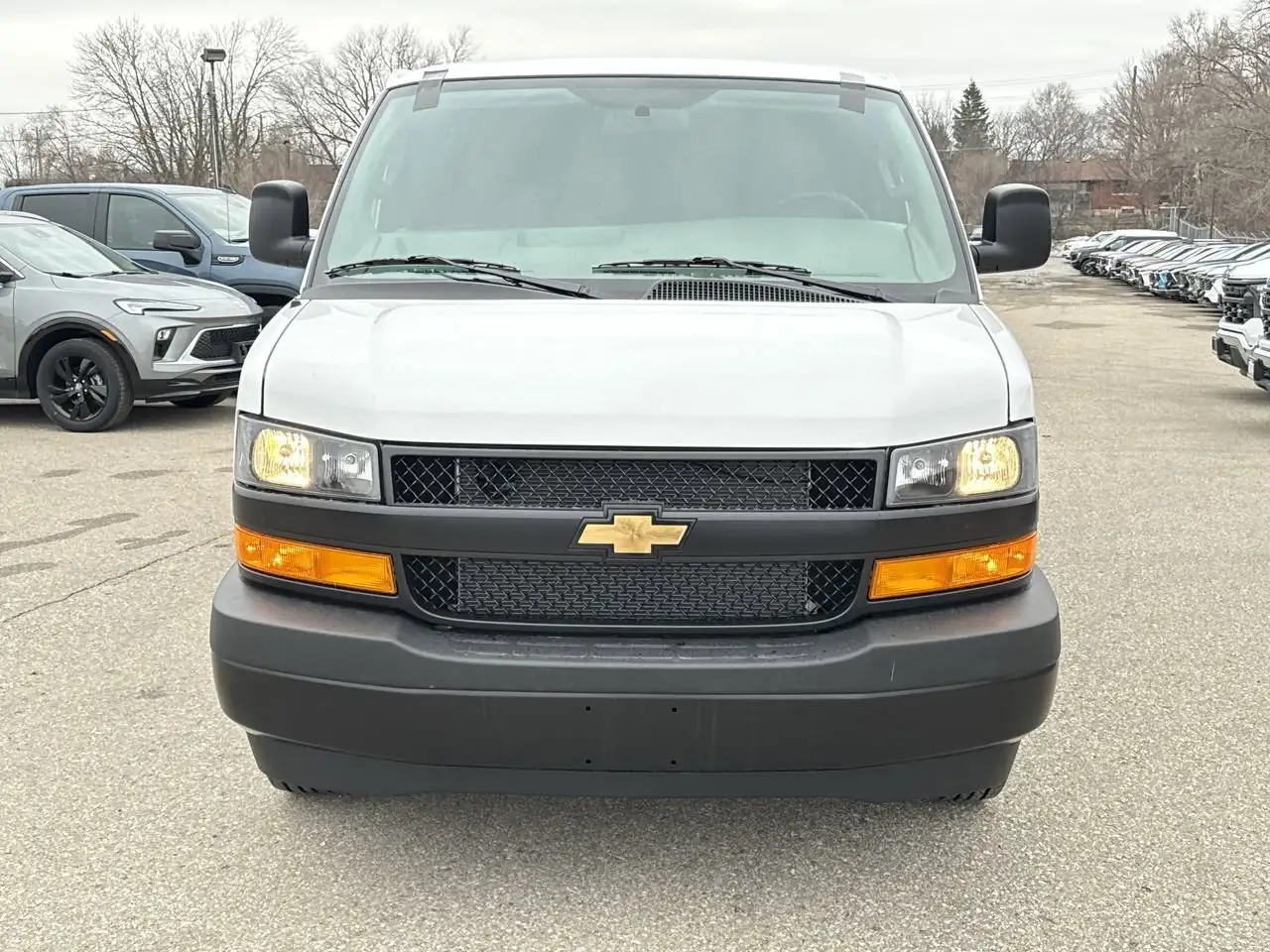 Chevrolet Express 2500 снимка Chevrolet Express 2500