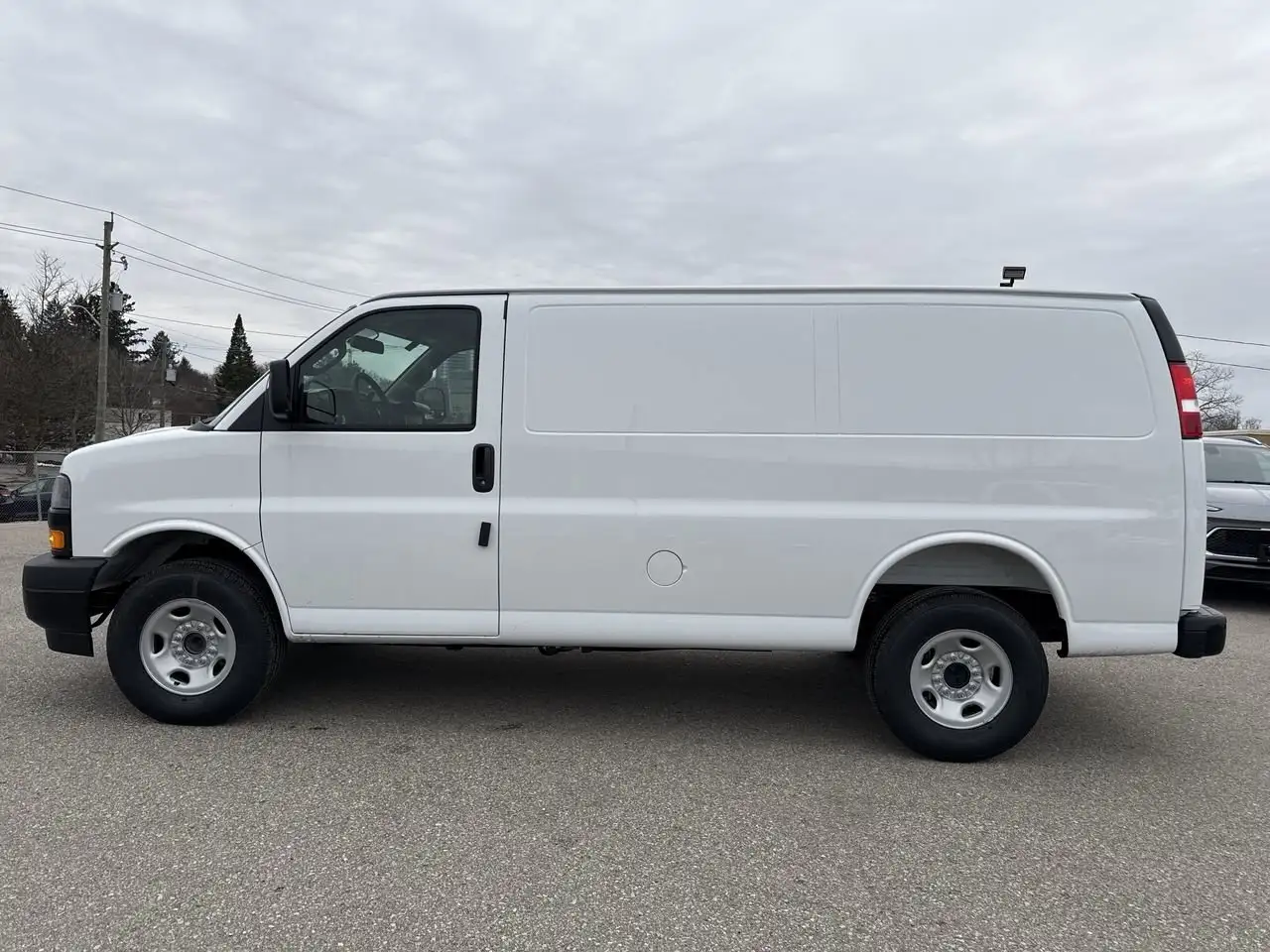 Chevrolet Express 2500 снимка Chevrolet Express 2500
