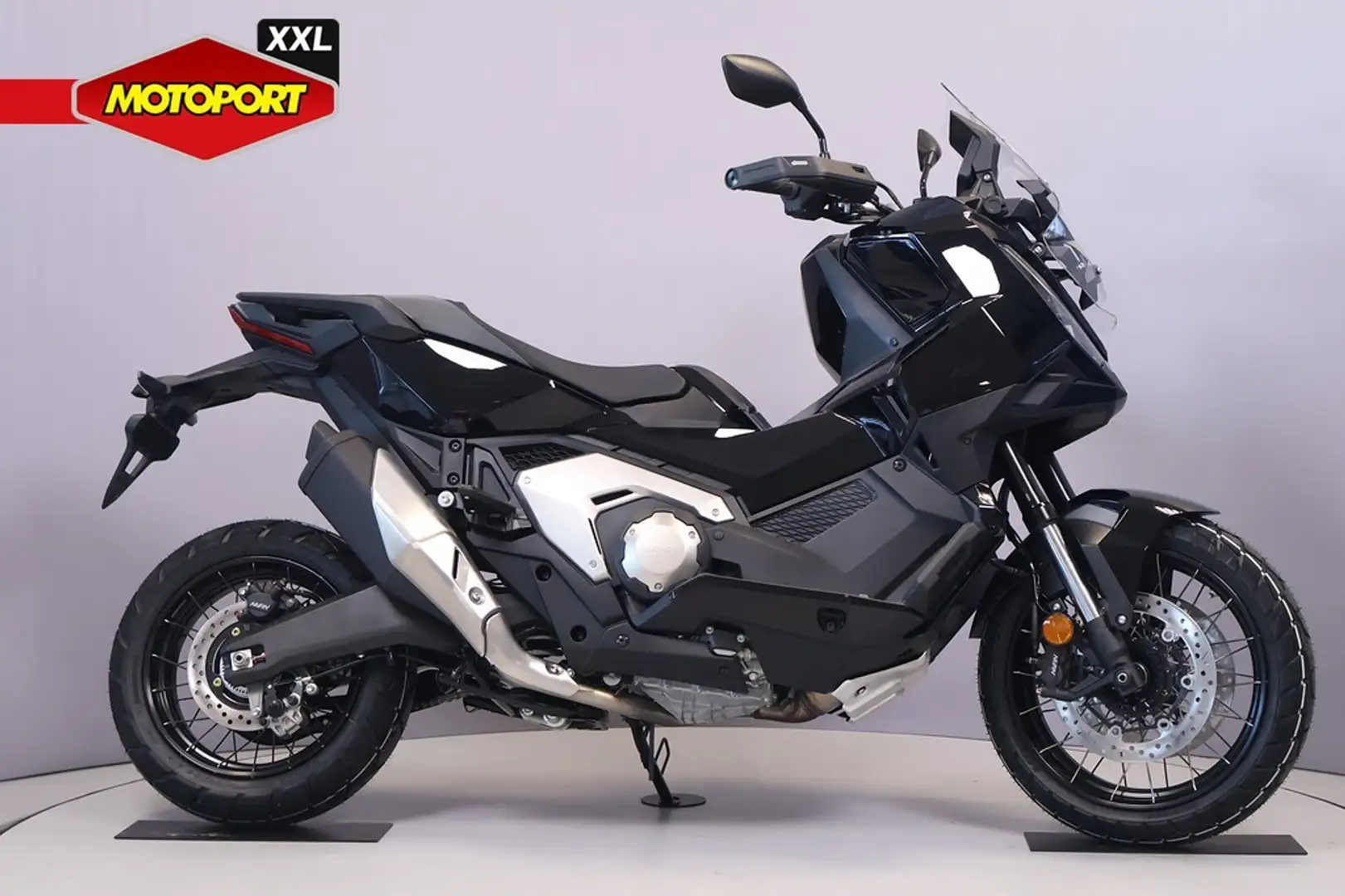 Honda X-ADV 750 Negro - 1