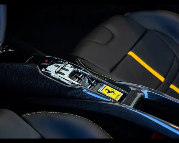 Ferrari SF90 Spider view 15