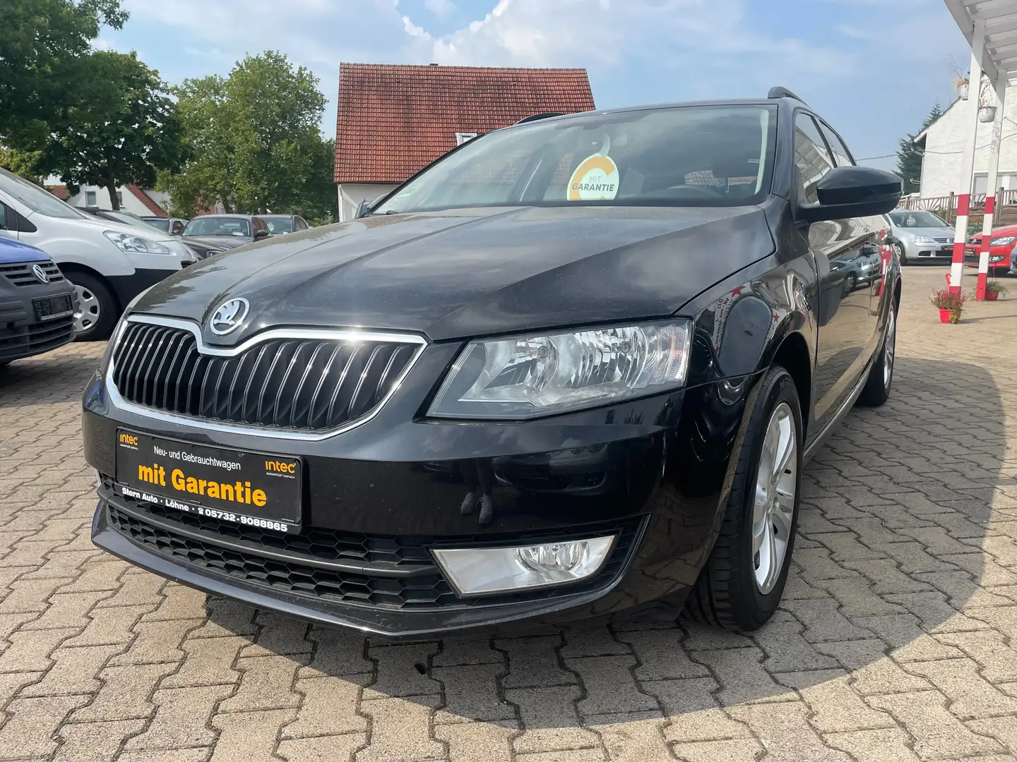 Skoda Octavia Ambition Combi (5E5)*1.Hand*PDC*Top Zustand Schwarz - 2